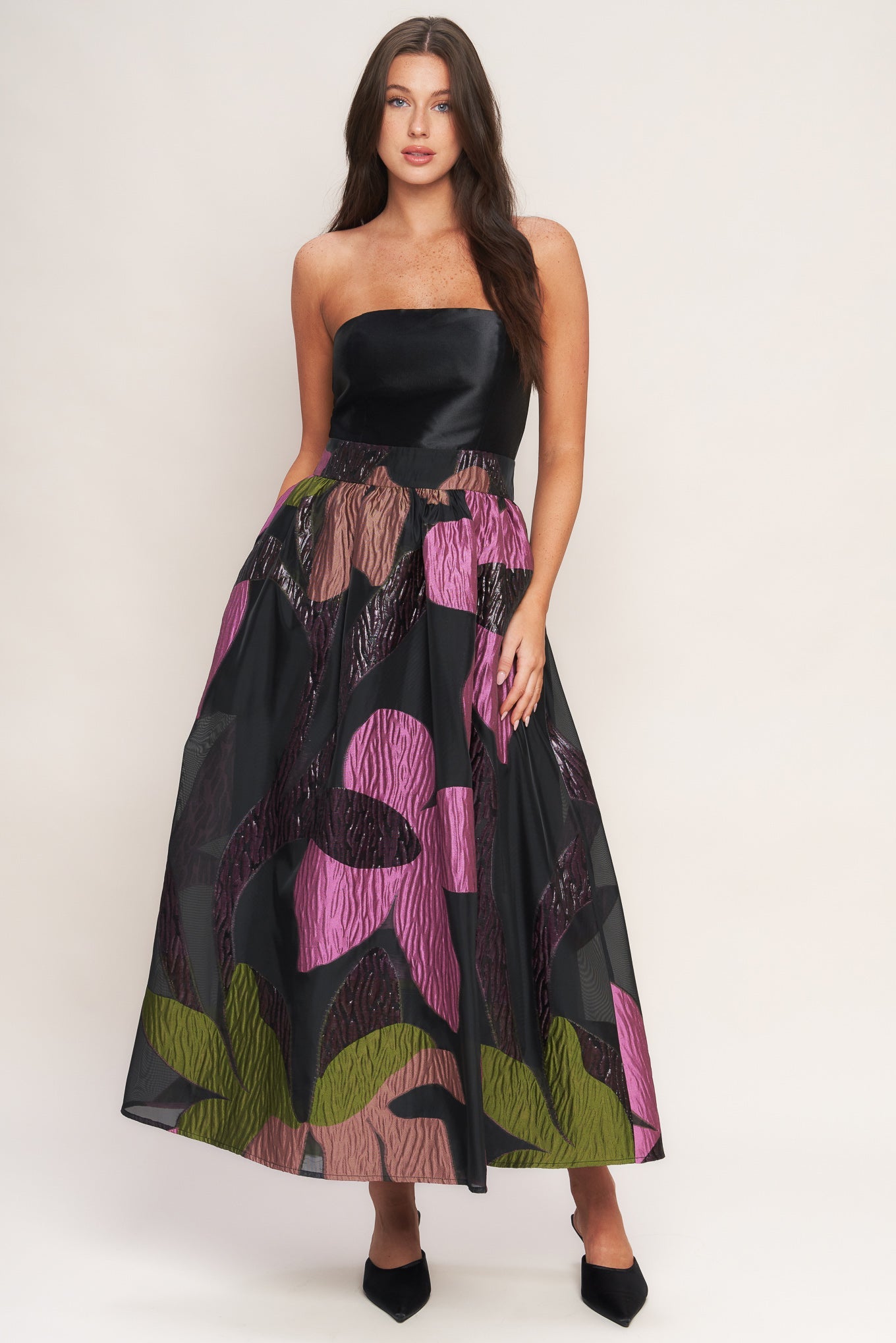 SteinMart.com | ABSTRACT ROSE WOVEN MIDI DRESS Black / S SteinMart.com | ABSTRACT ROSE WOVEN MIDI DRESS Black / S