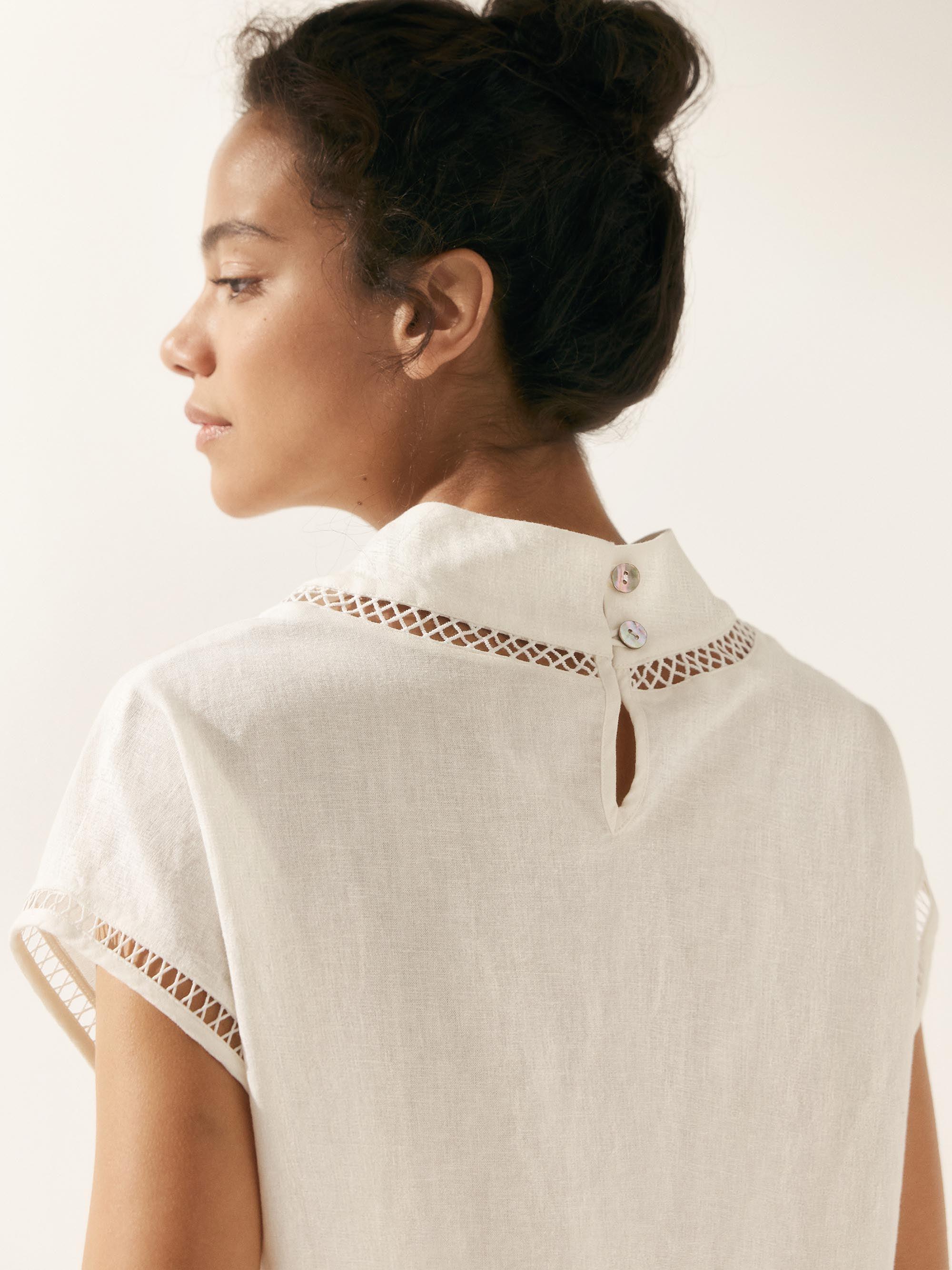 Linen Cutout Turtleneck Top QUINN