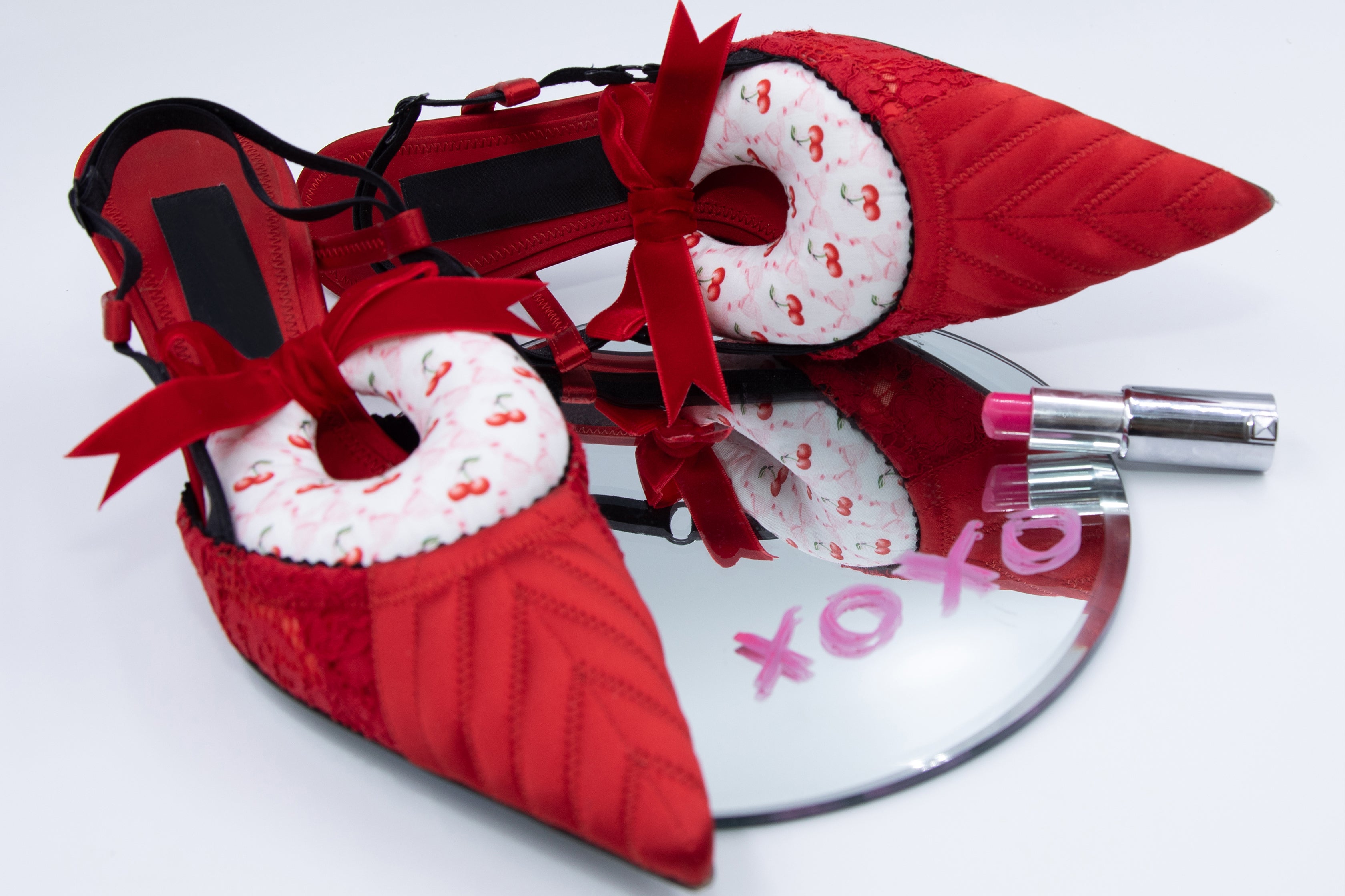 Cherry Kiss Shoe Stuffer Inserts