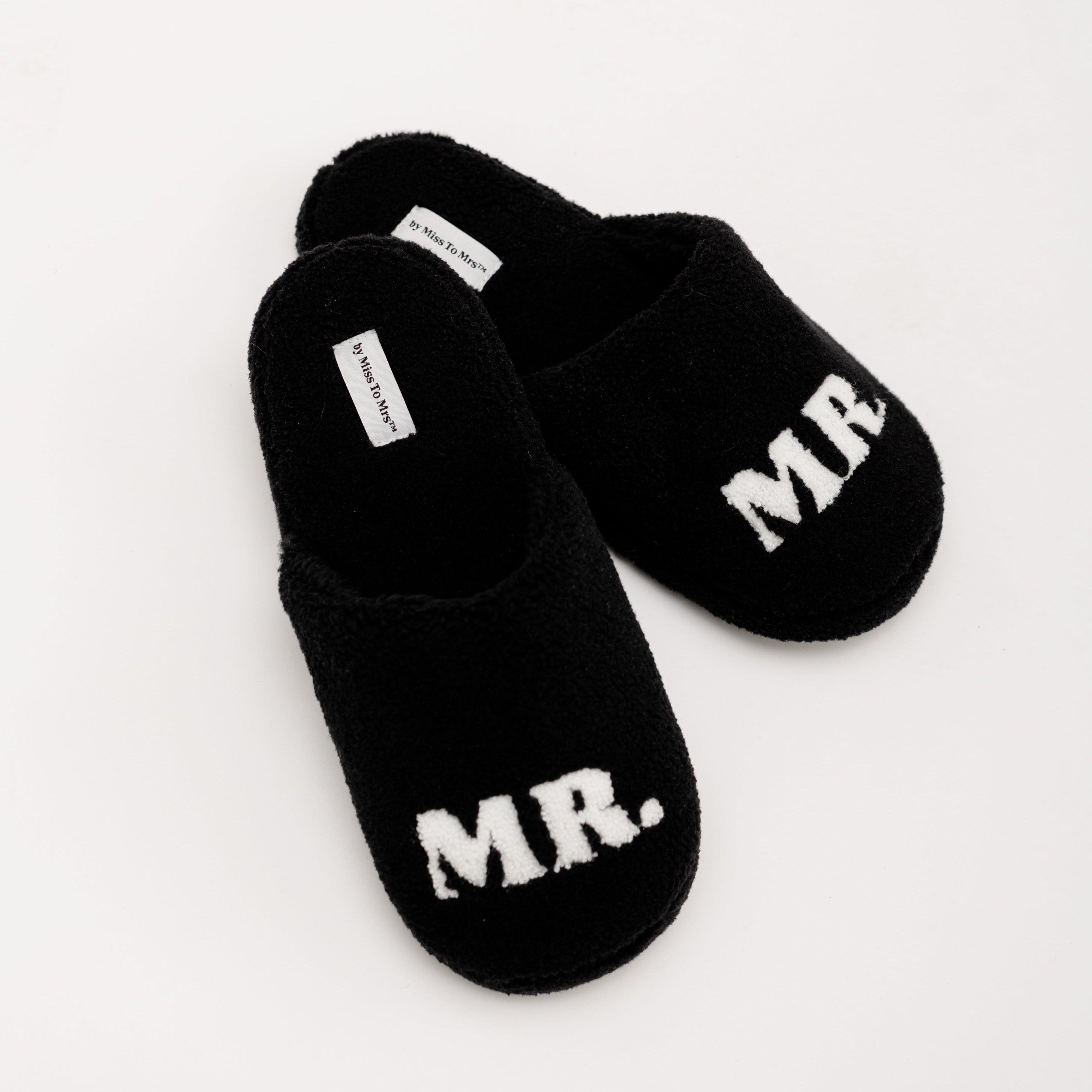 MR. & MRS. Slippers Bundle