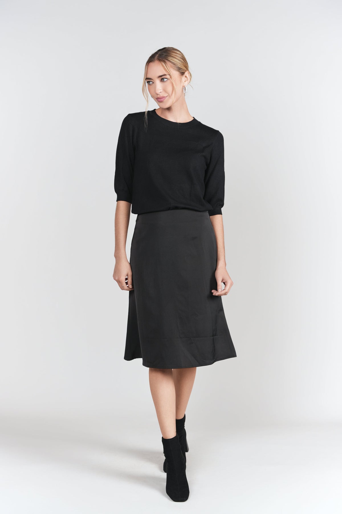 Naomie Slip Skirt 23"- Black