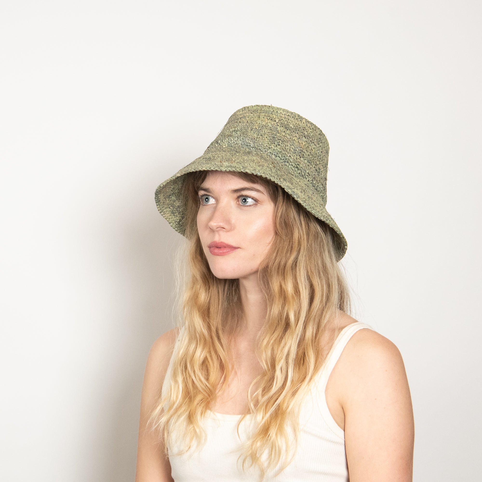 Lolo Raffia Bucket in Green Blue