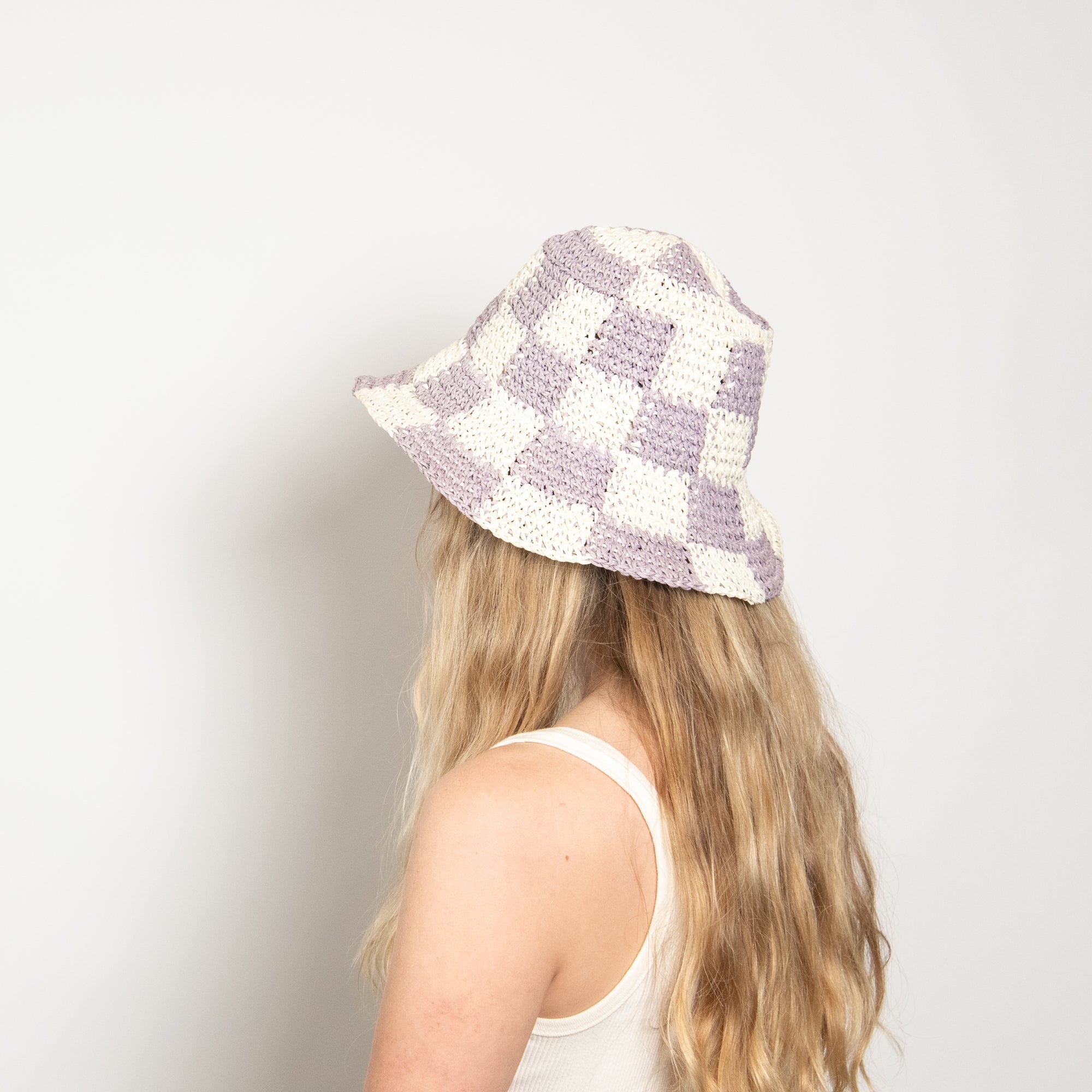 Sadie Paper Straw Bucket in Mauve Ivory