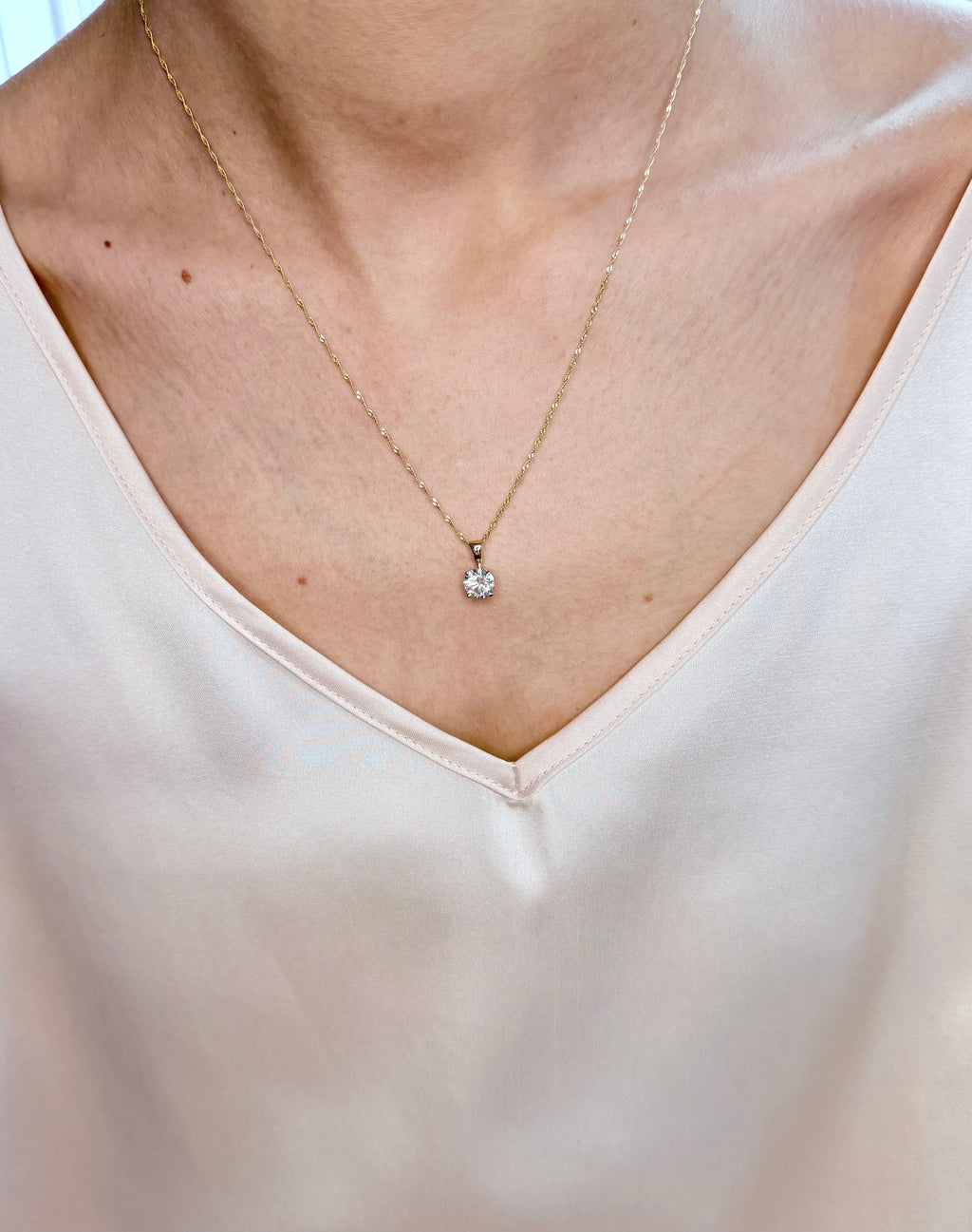 Special Edition - Elizabeth Diamonds - 1 Carat Pendant Necklace