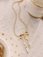 Bow Organica Pendant Necklace