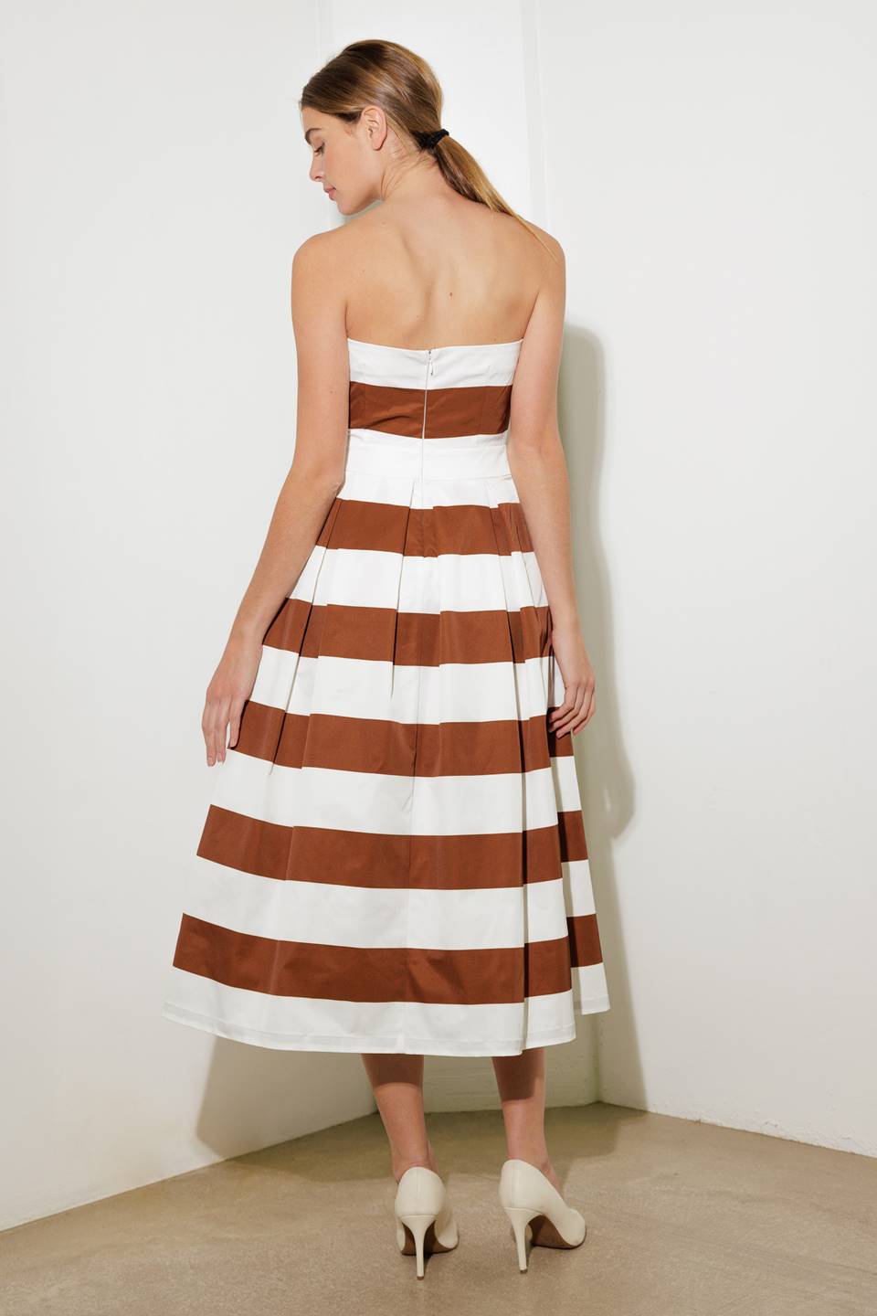 EVERYDAY HUSTLE RUST WOVEN MIDI DRESS