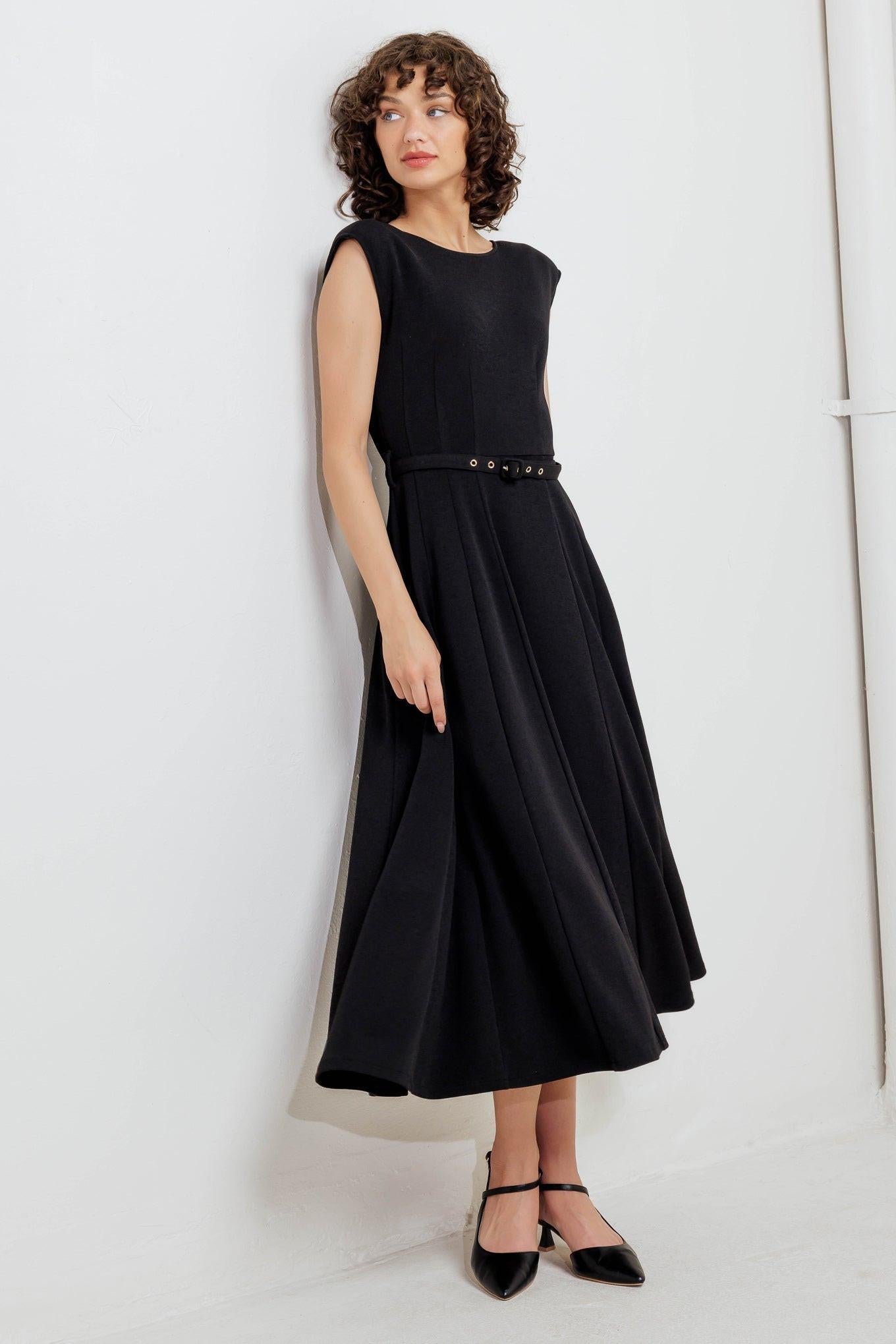 Modern Mona Midi Dress