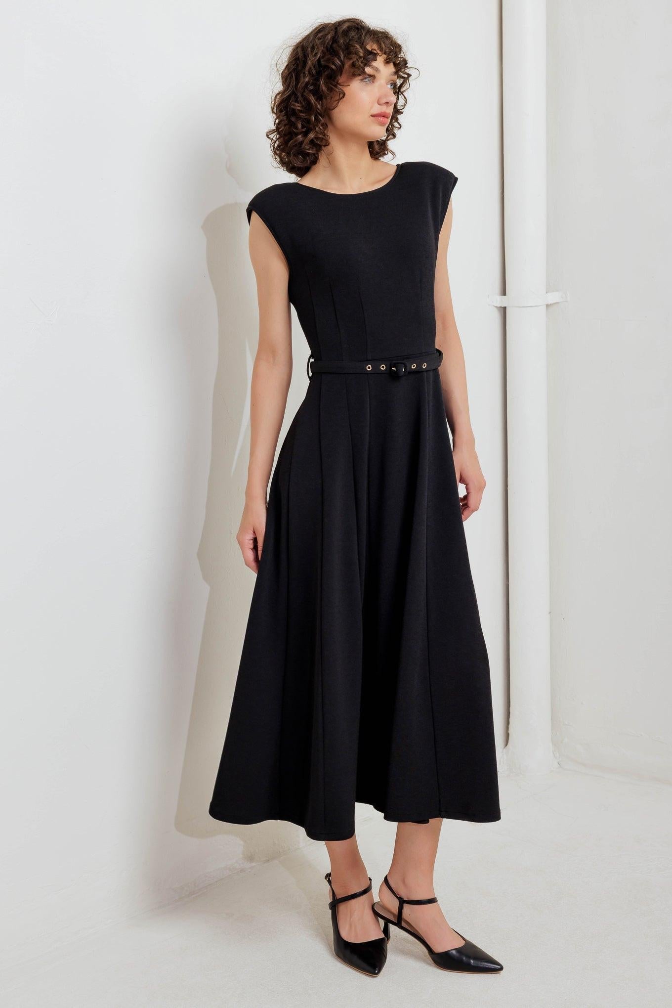 Modern Mona Midi Dress