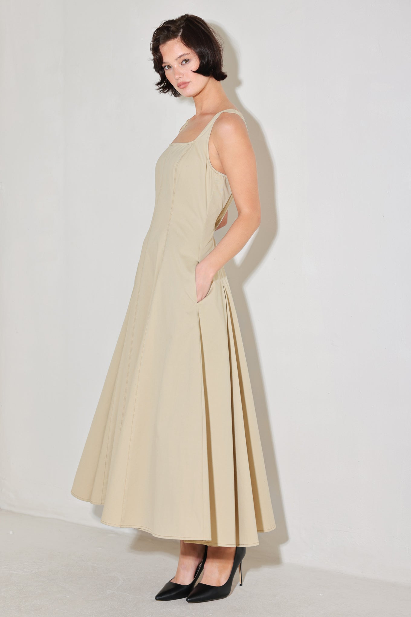 SANDSTONE SERENADE WOVEN MIDI DRESS