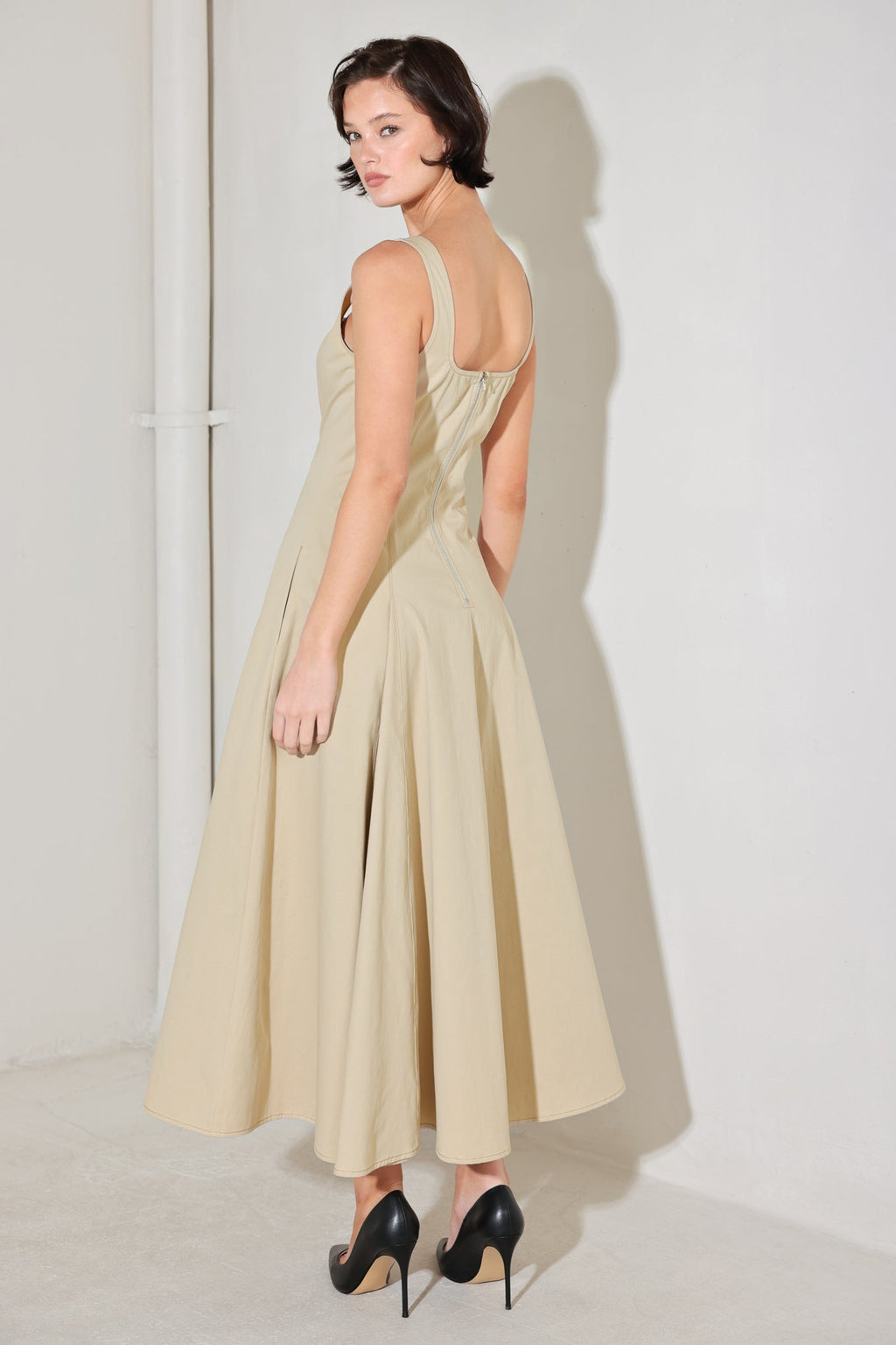 SANDSTONE SERENADE WOVEN MIDI DRESS