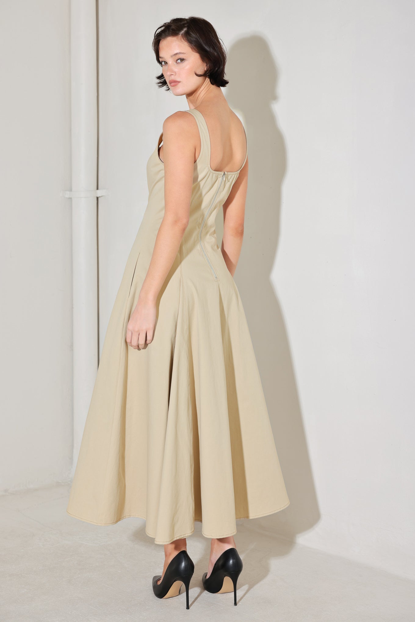 SANDSTONE SERENADE WOVEN MIDI DRESS