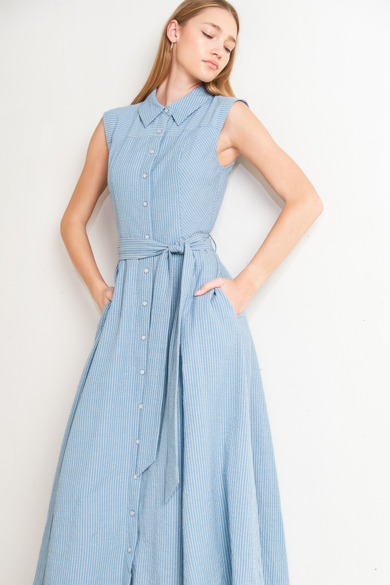 CAFE AU LAIT WOVEN MIDI DRESS