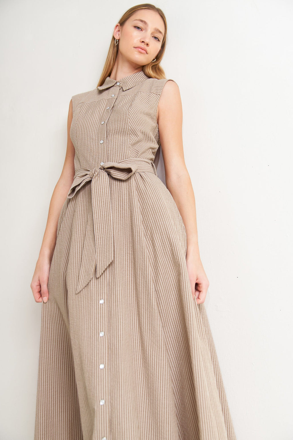CAFE AU LAIT WOVEN MIDI DRESS