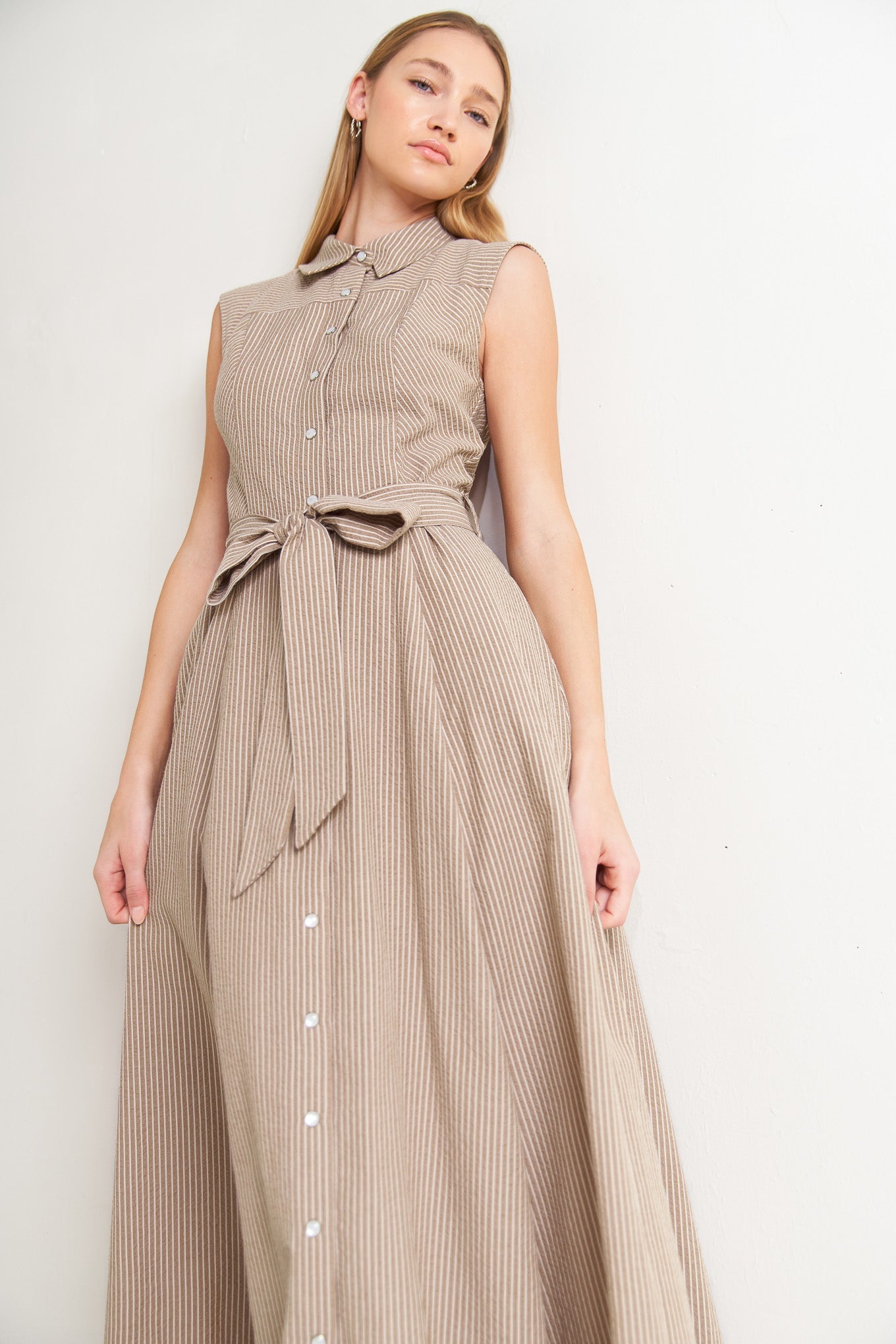 CAFE AU LAIT WOVEN MIDI DRESS