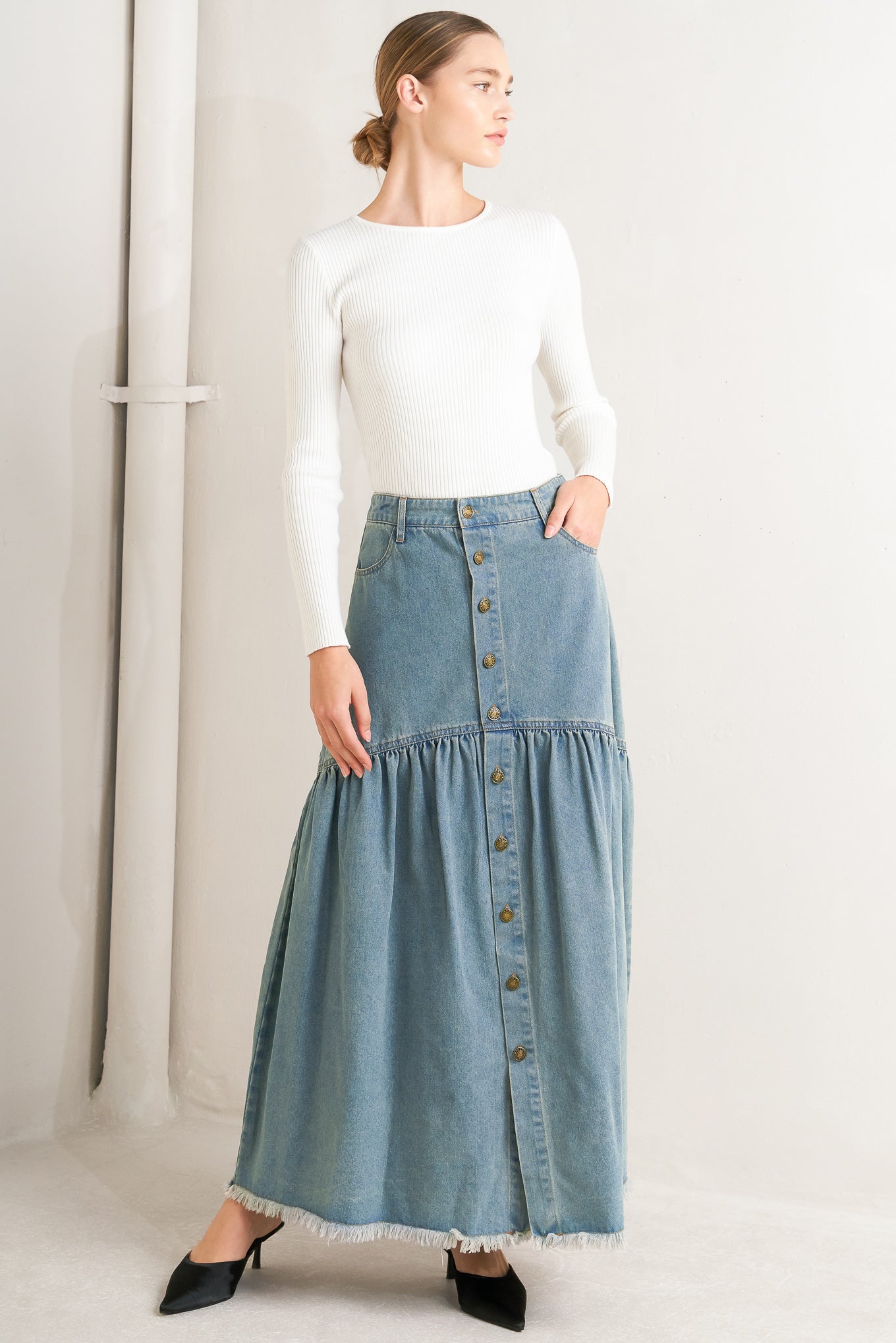 INTRICATE CHARM DENIM MIDI SKIRT