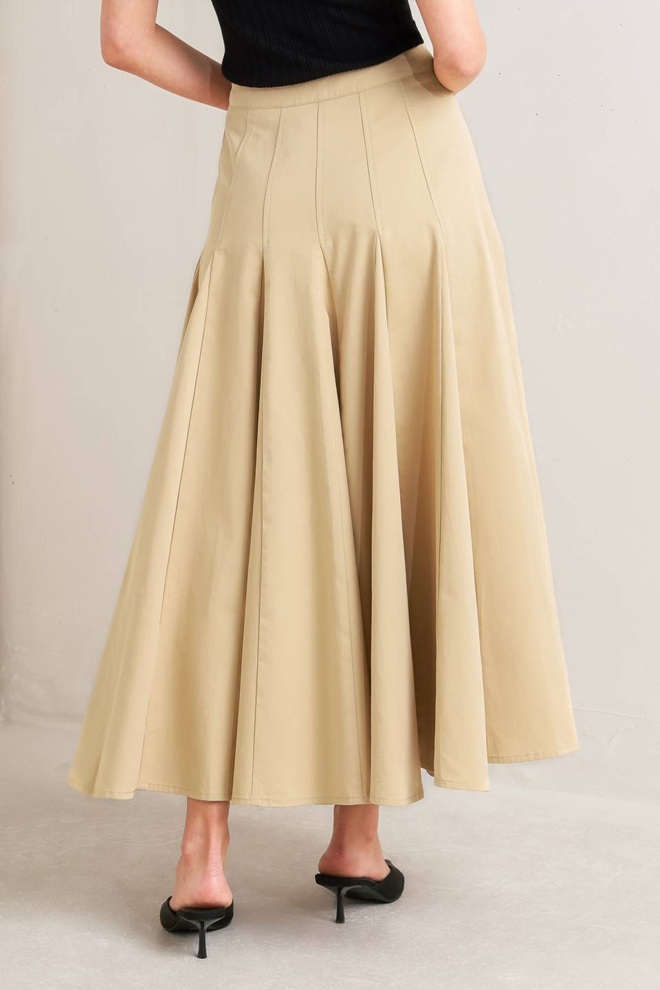 PALE FRAME WOVEN TAUPE CIRCLE SKIRT