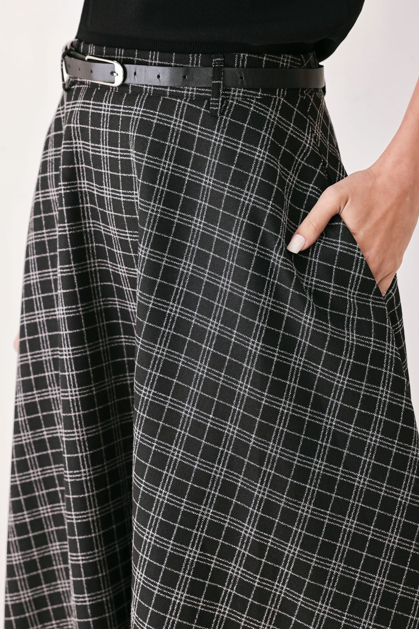 Monochrome Check Full-Sweep Midi Skirt