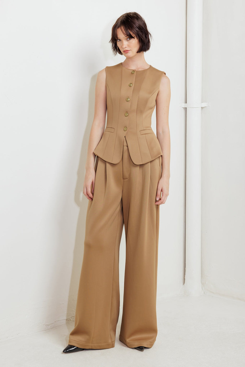 ROMANTIC PETAL WOVEN PANTS