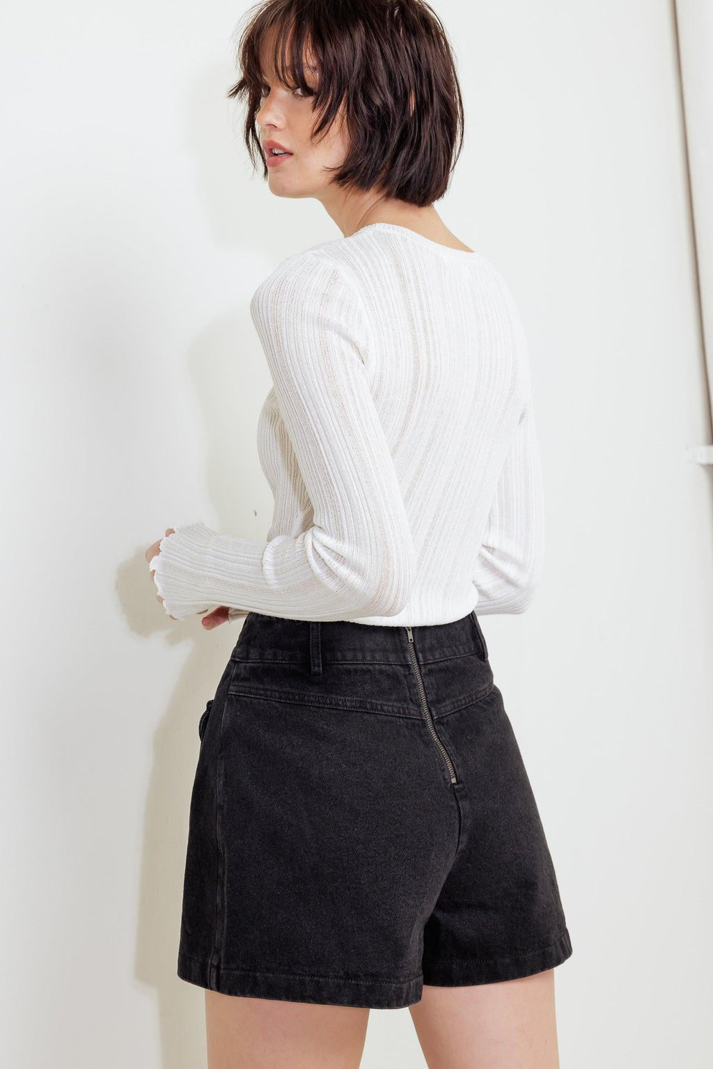 Tailored Flow Black Skort