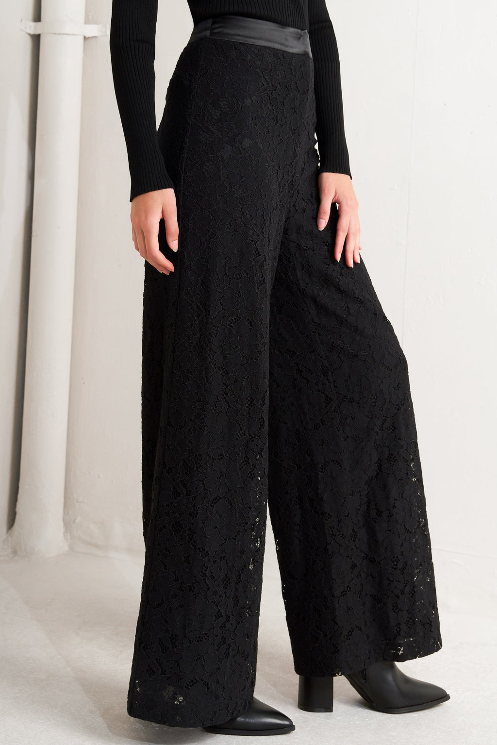 SHADOW GLAM WOVEN LACE PANTS