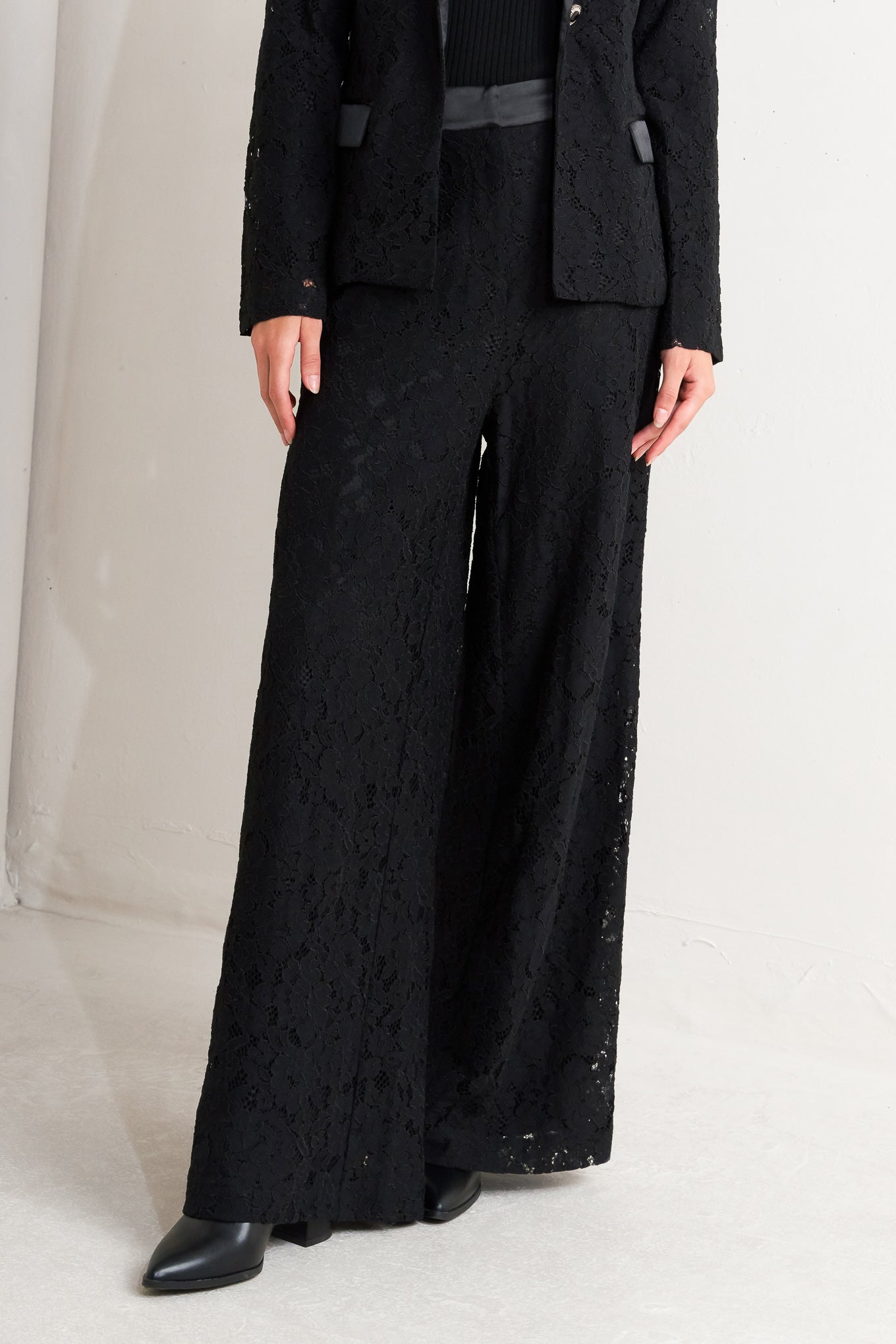 SHADOW GLAM WOVEN LACE PANTS