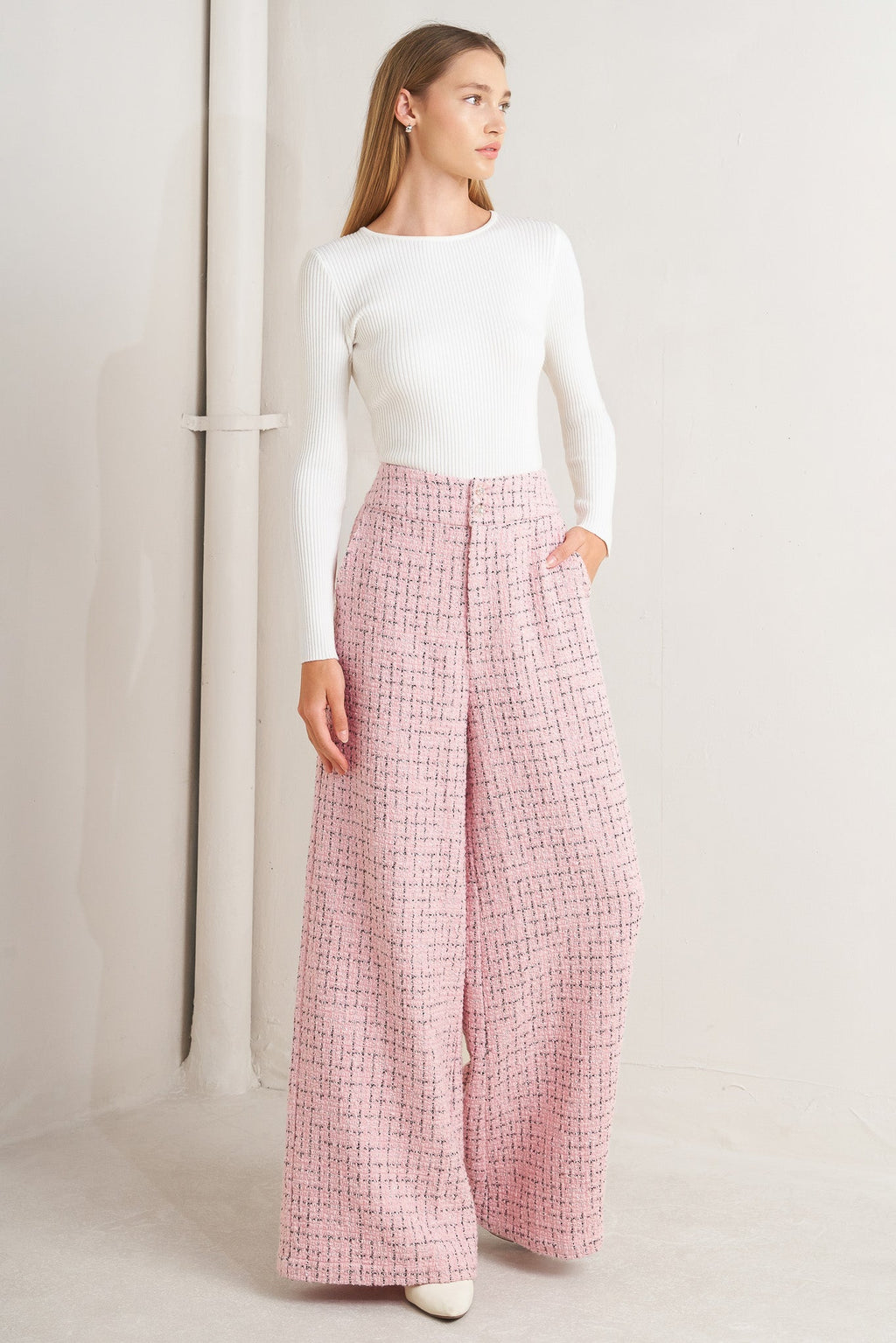 ROSÉ EDGE ENSEMBLE TWEED PANTS