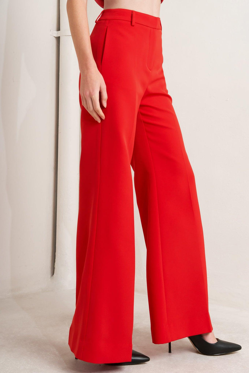 Noir Contour Pants