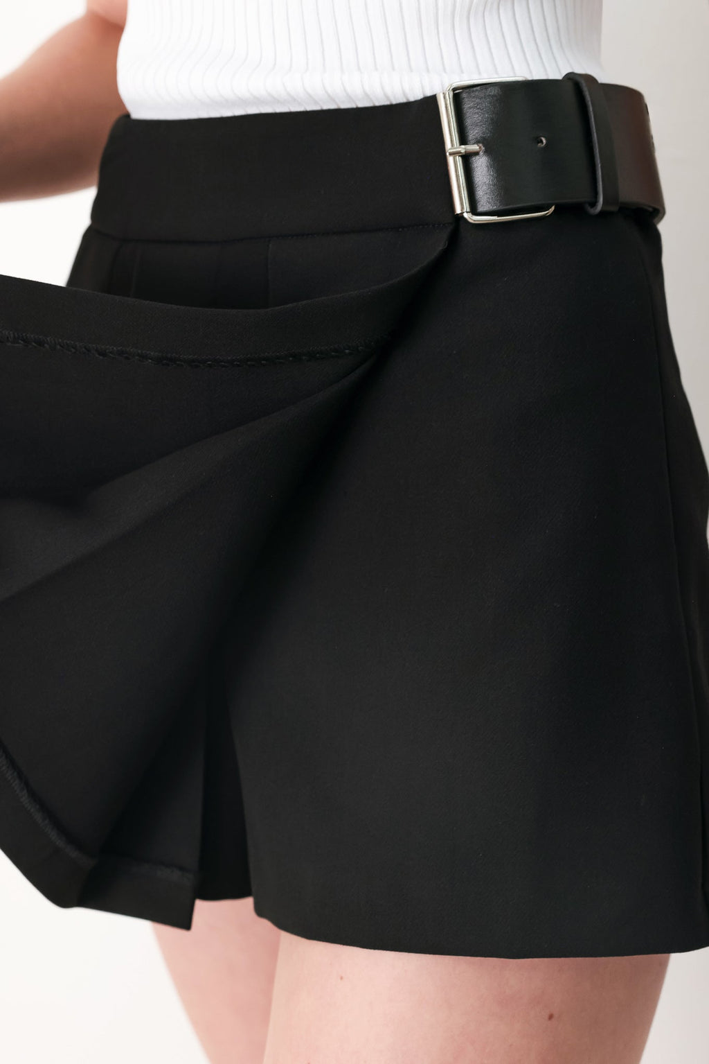 Noir Flirt Denim Skort