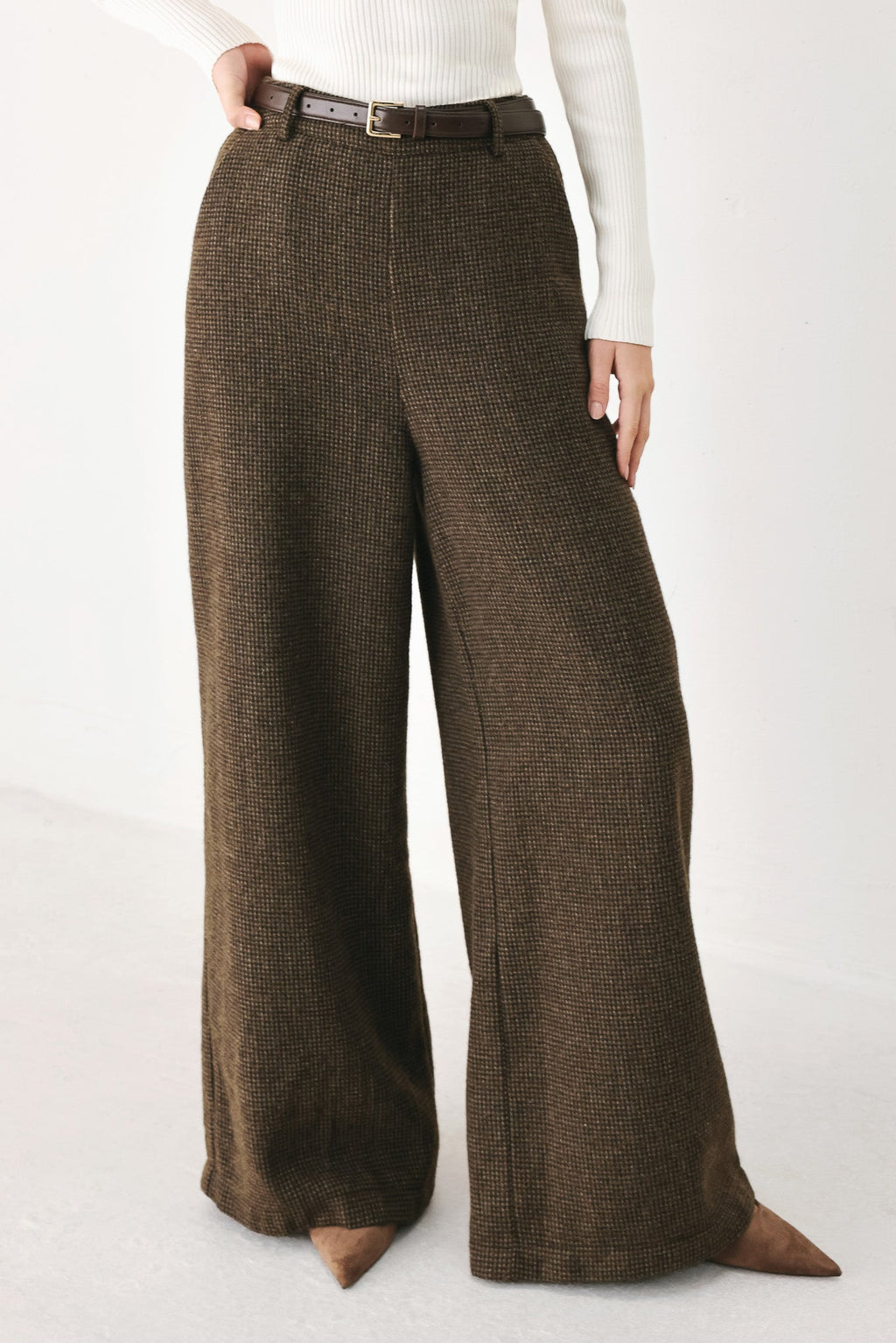 Heritage Charm Belted Wide-Leg Pants