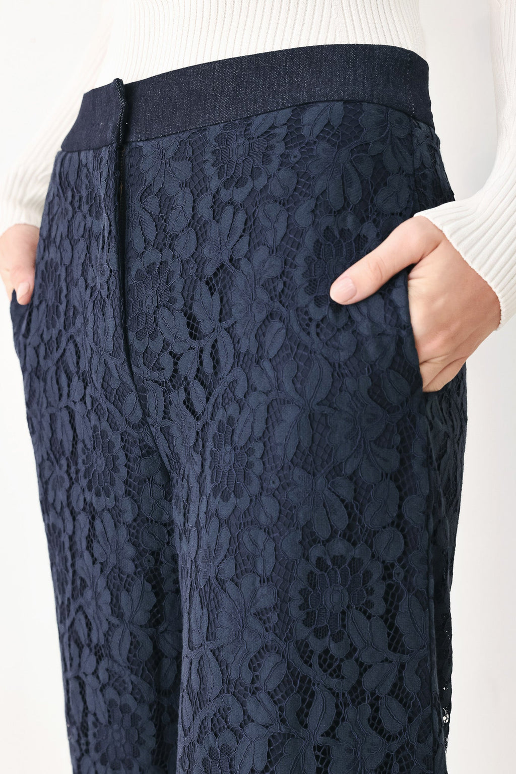 Midnight Petal Flow Lace Pants