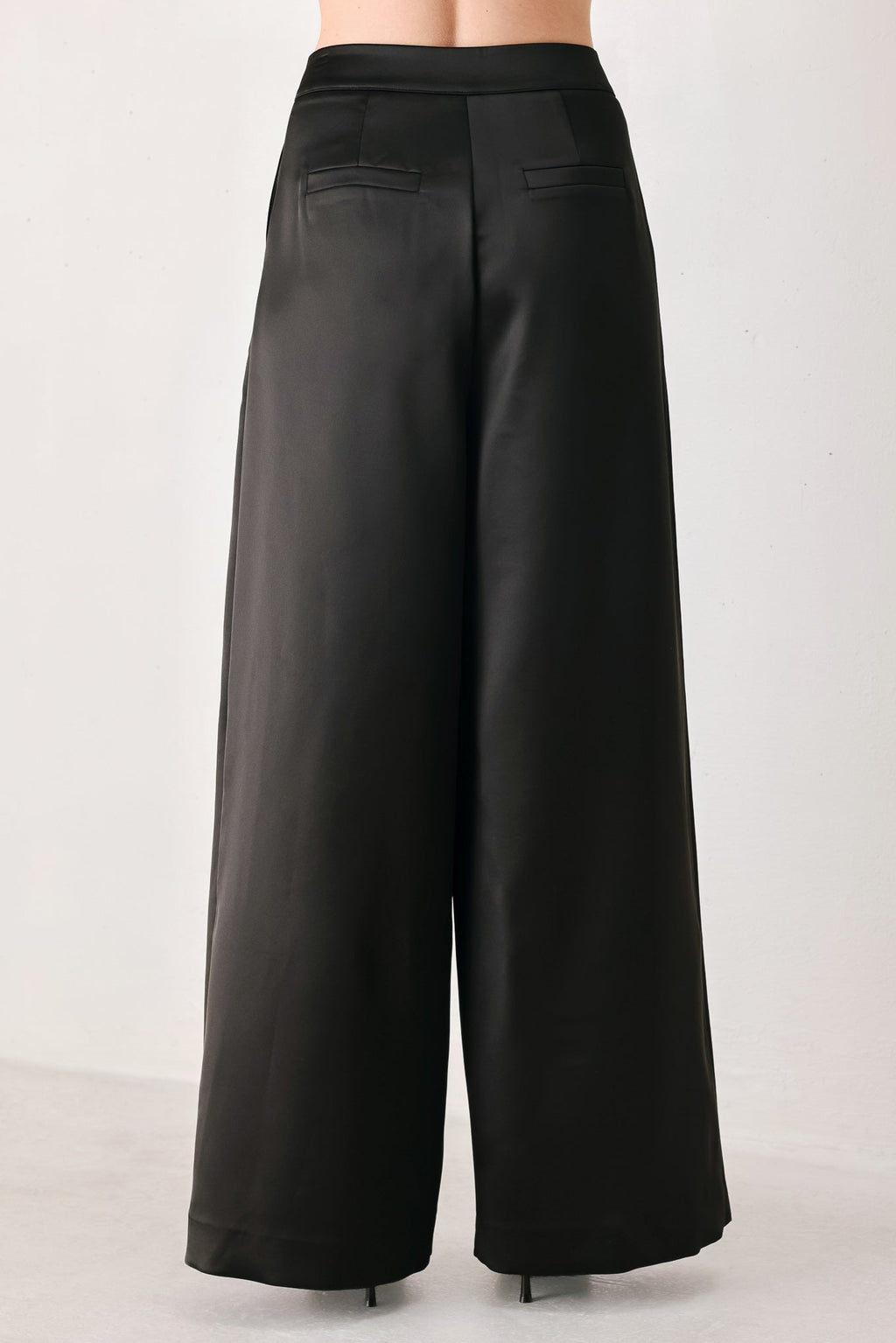 Modern Noir Wide-Leg Pants