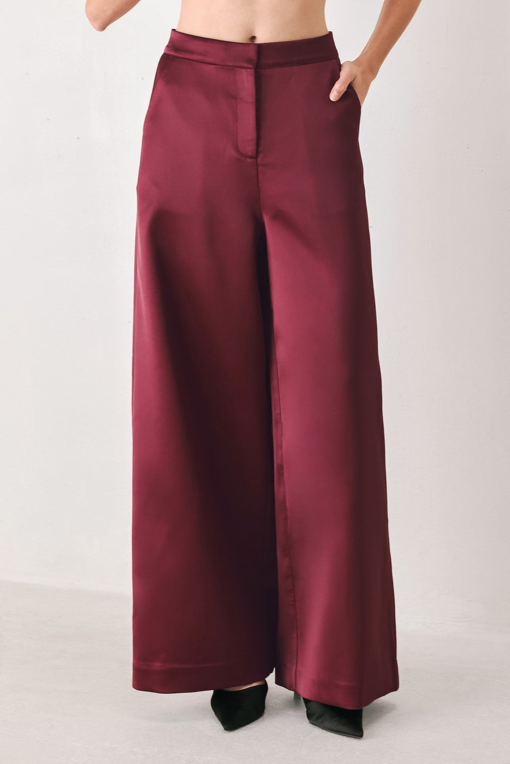 Modern Noir Wide-Leg Pants