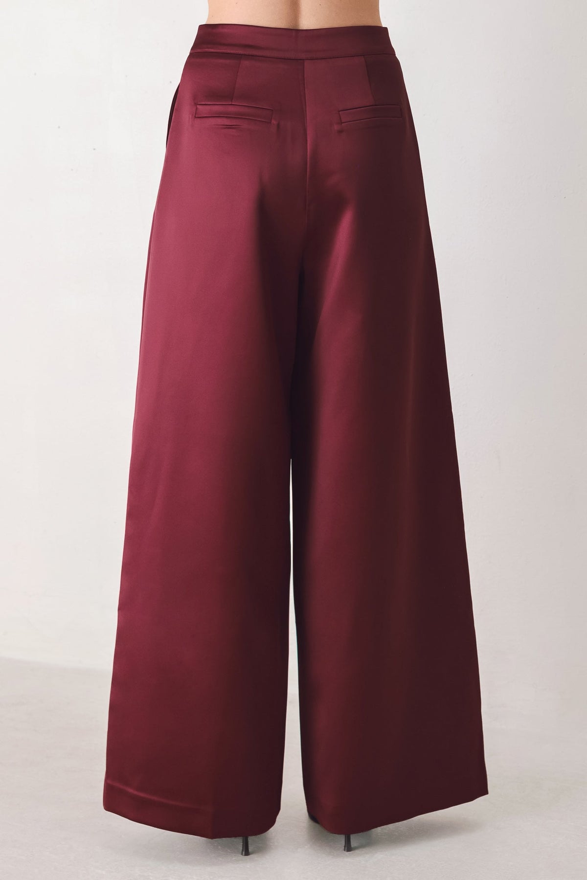 Modern Noir Wide-Leg Pants