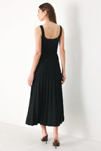 MONO FORM SWEATER KNIT MIDI DRESS
