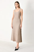 MONO FORM SWEATER KNIT MIDI DRESS