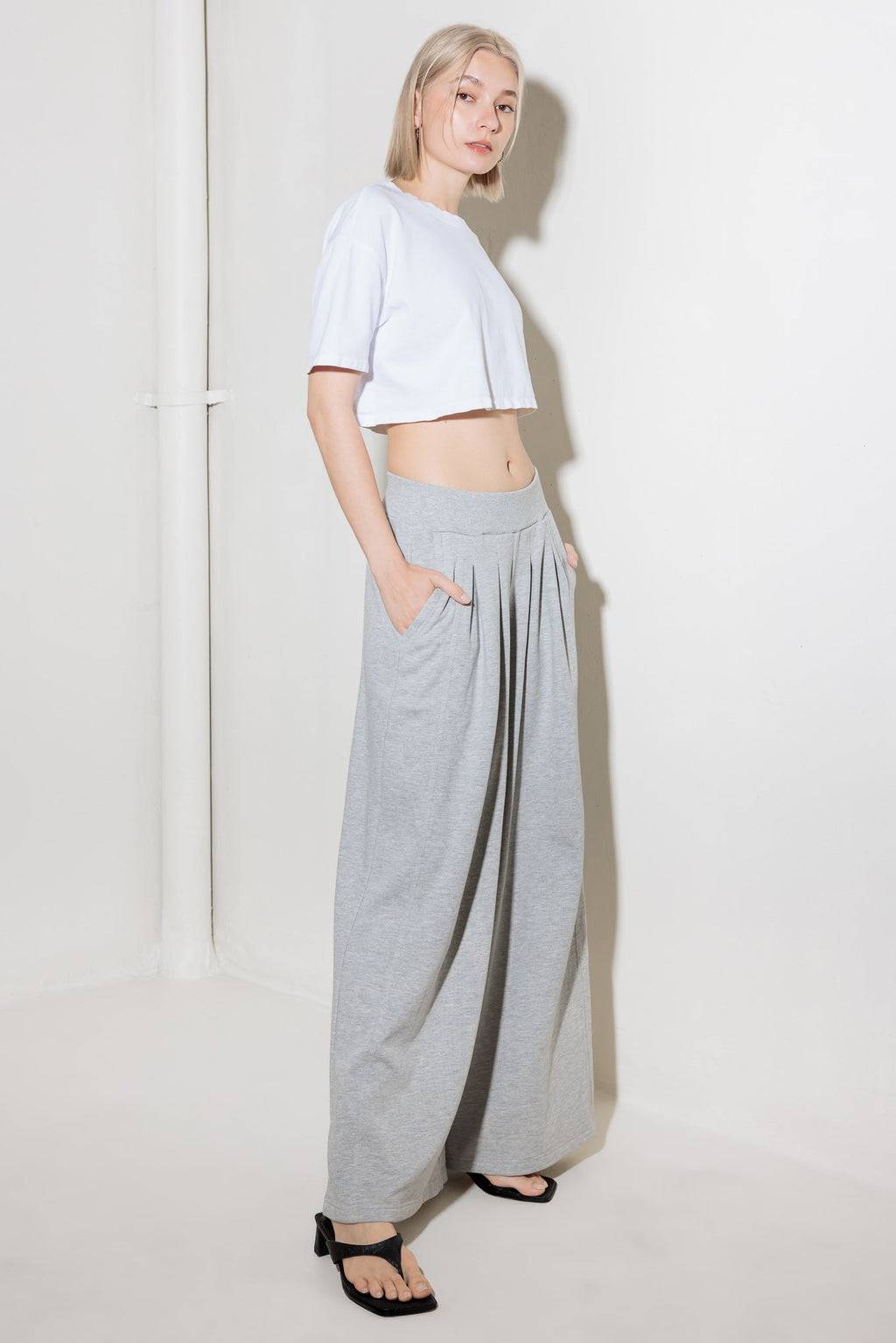 TRUST THE NOW IN KNIT TOP AND PANT SET