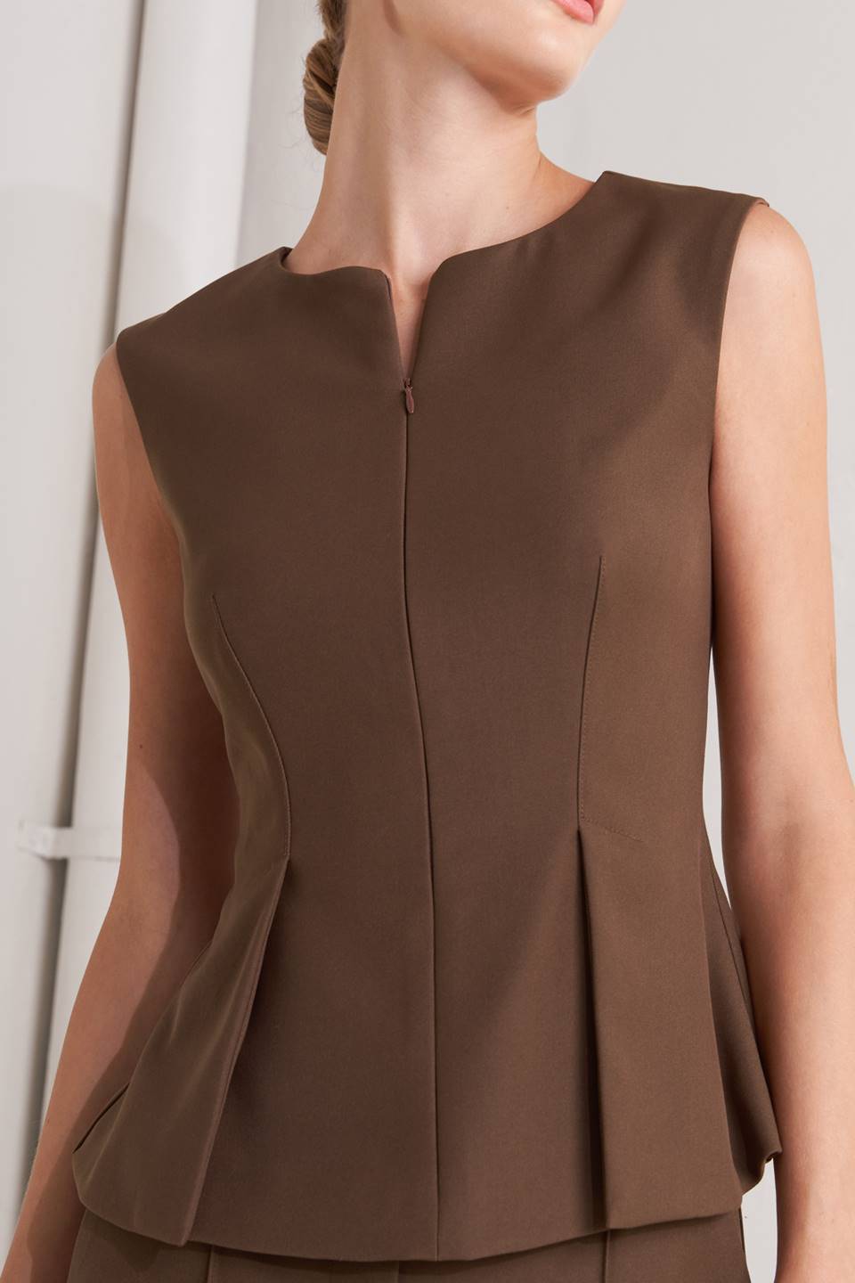 Modern Flow Top