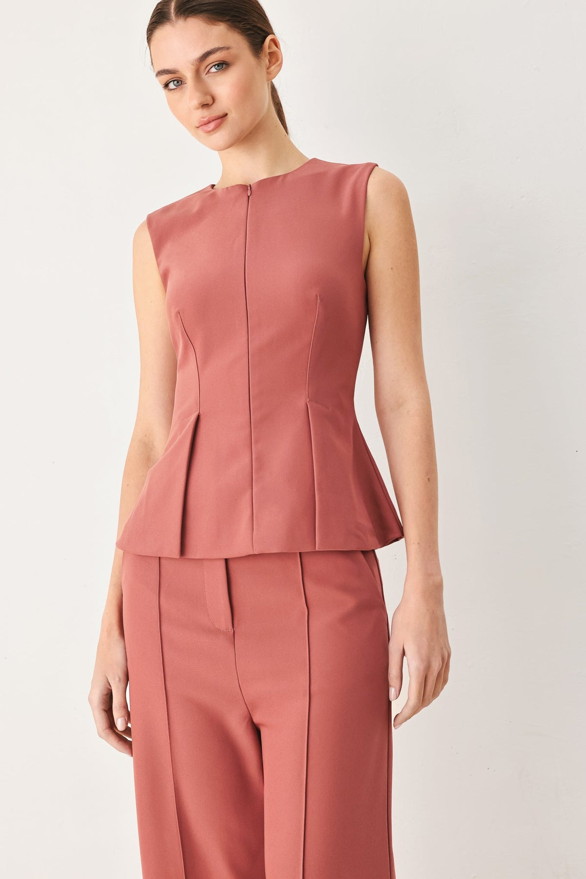 Modern Flow Top