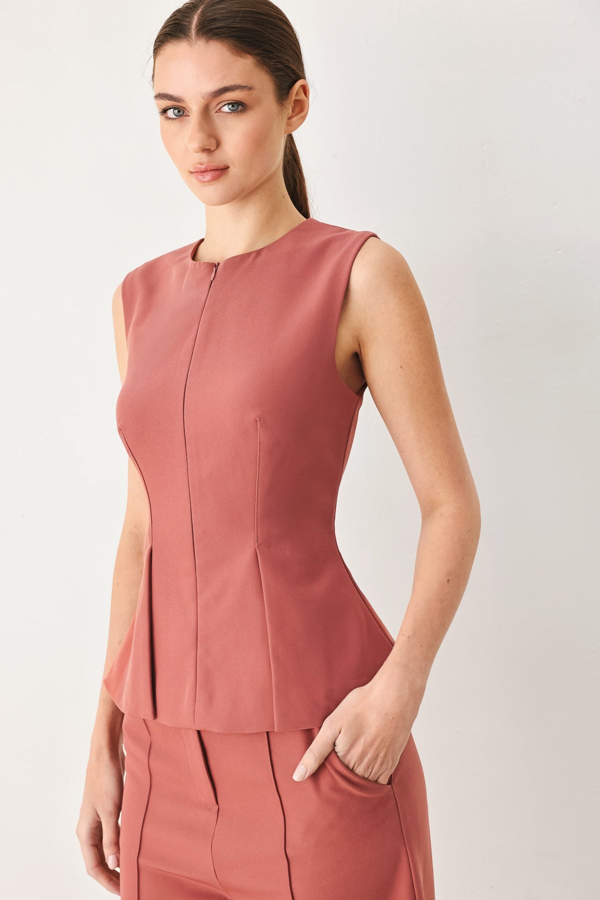 Modern Flow Top