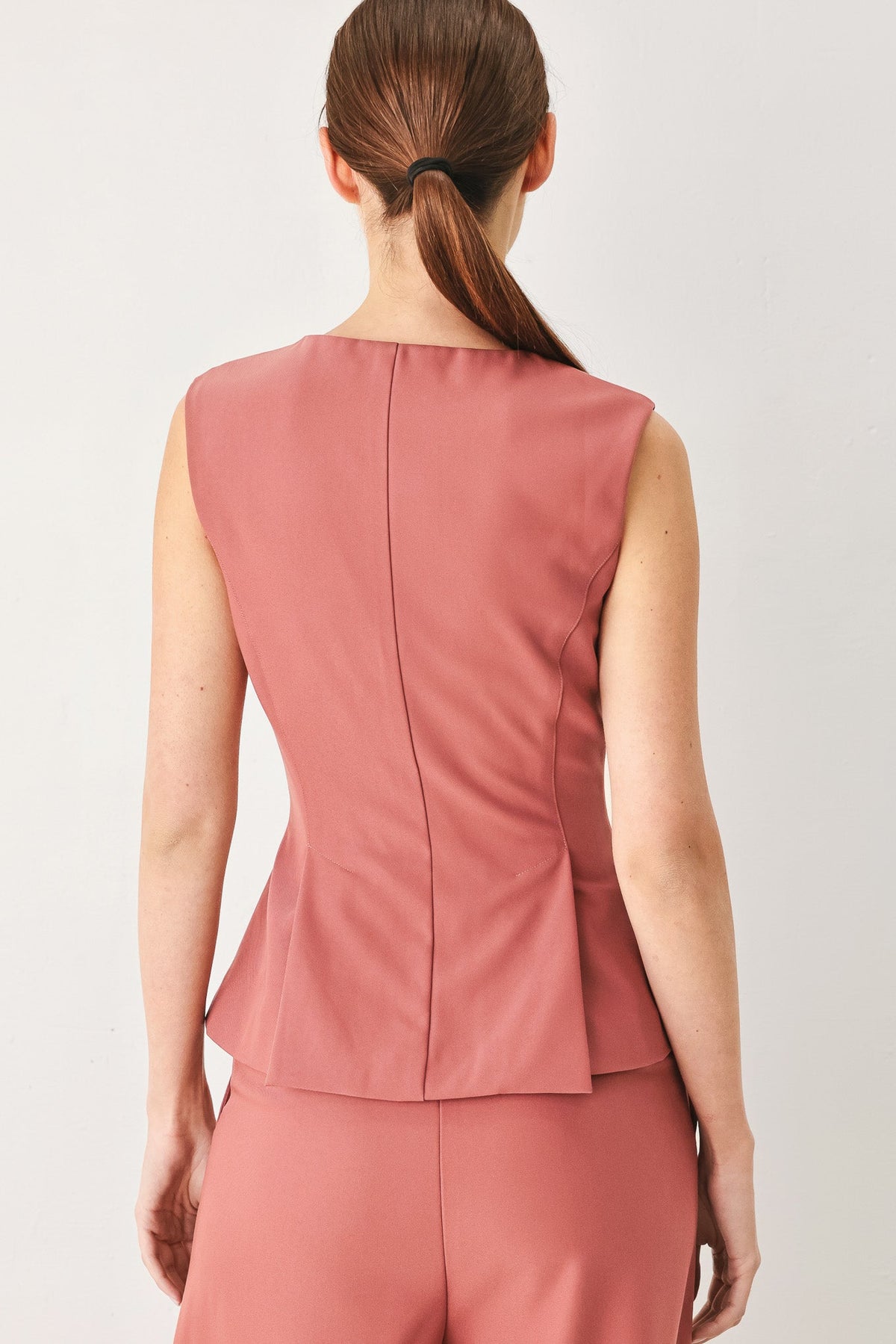 Modern Flow Top