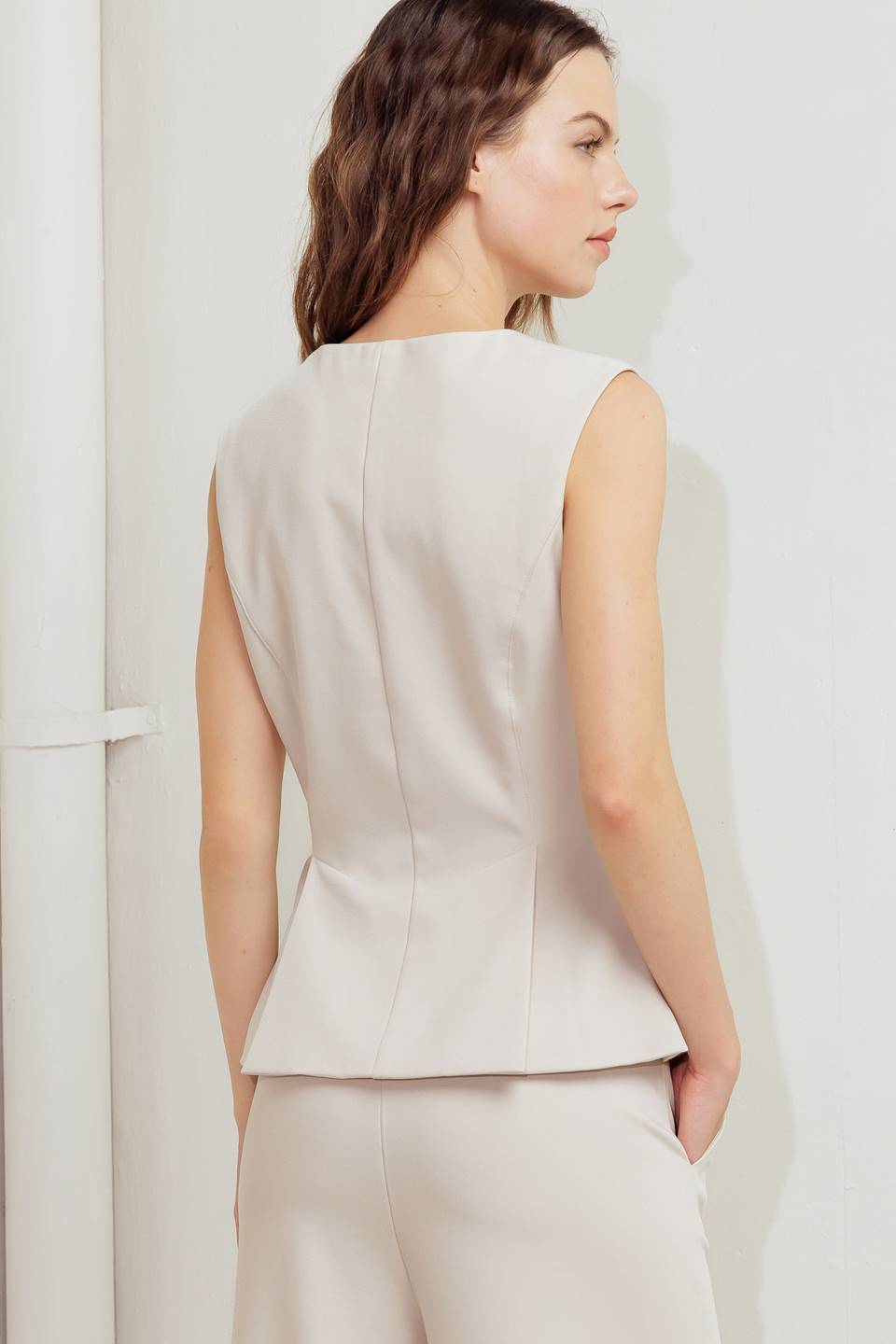 Modern Flow Top