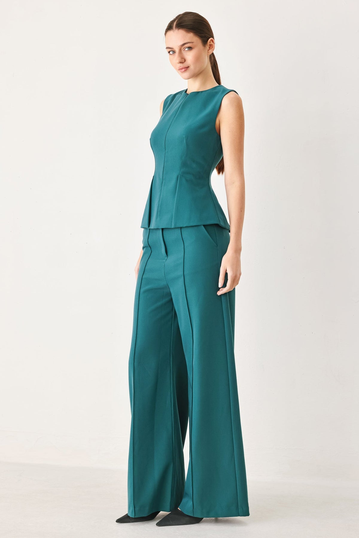 Modern Flow Top