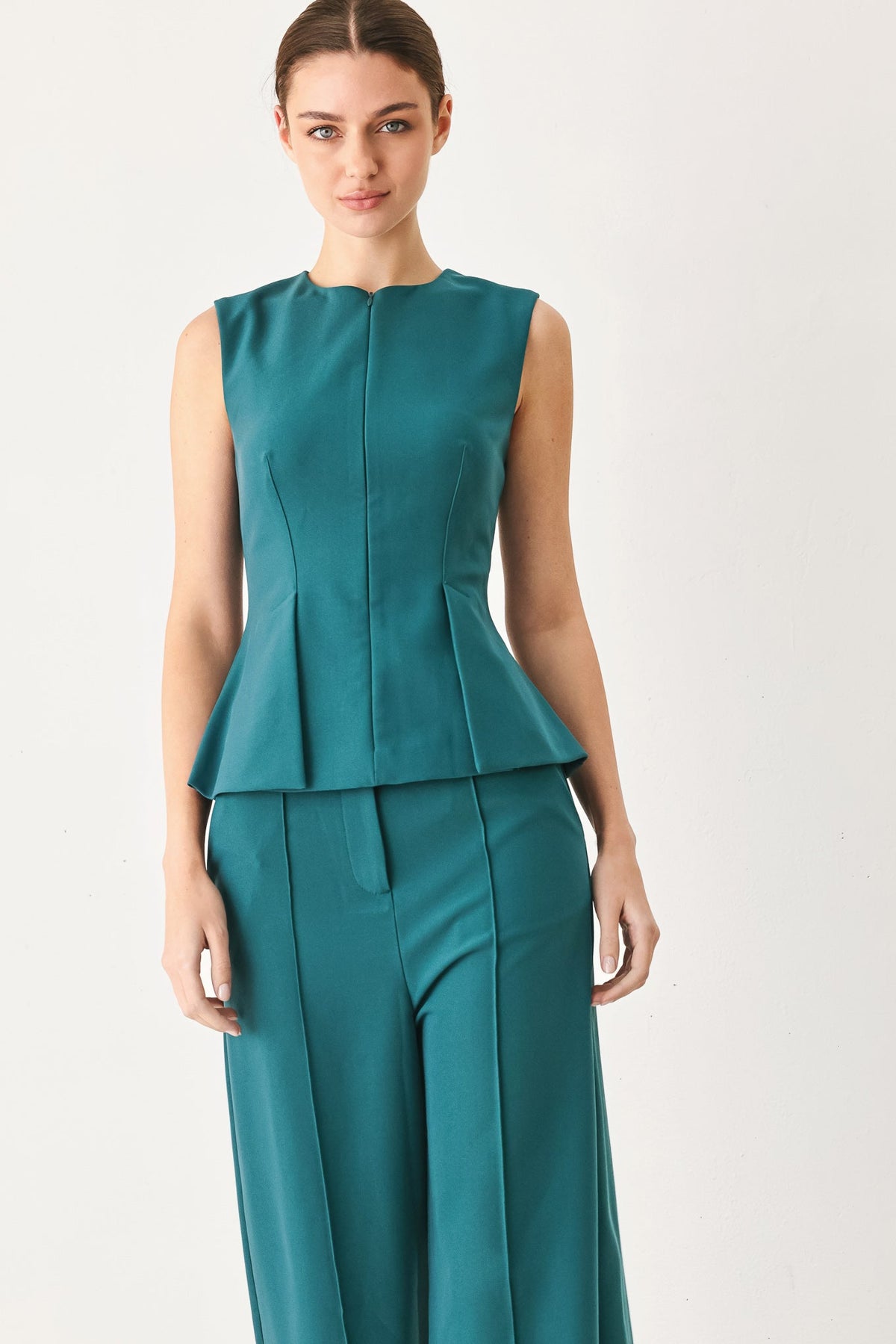 Modern Flow Top