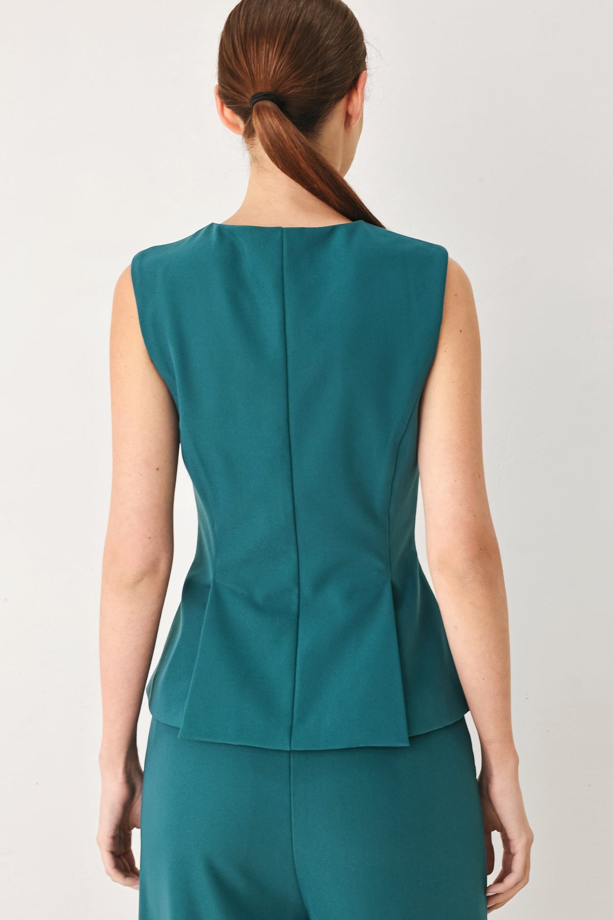 Modern Flow Top