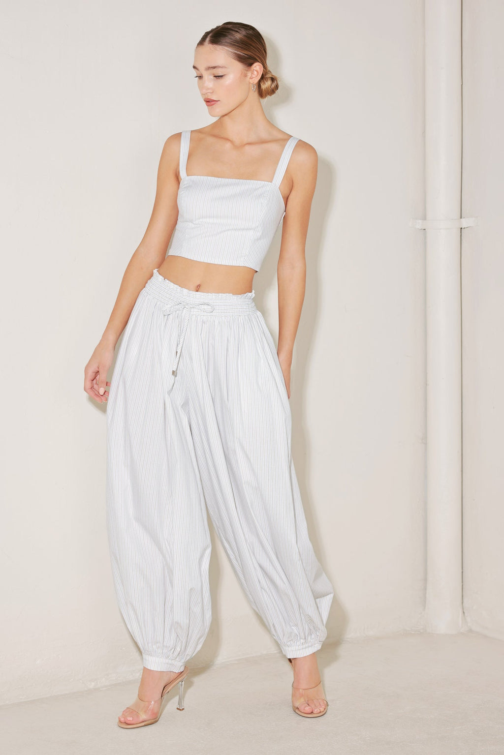 OCEAN BREEZE WOVEN CROP TOP