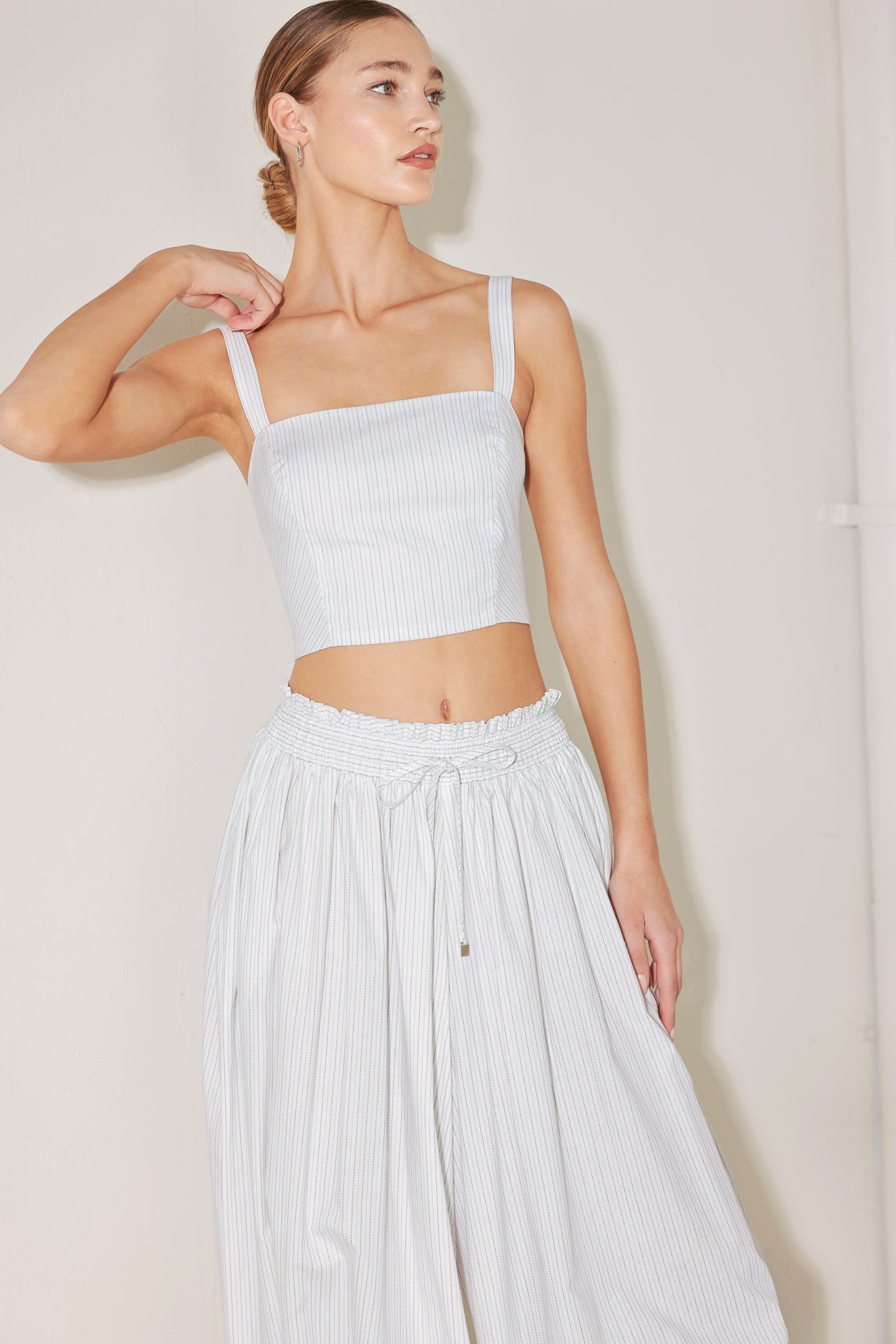 OCEAN BREEZE WOVEN CROP TOP