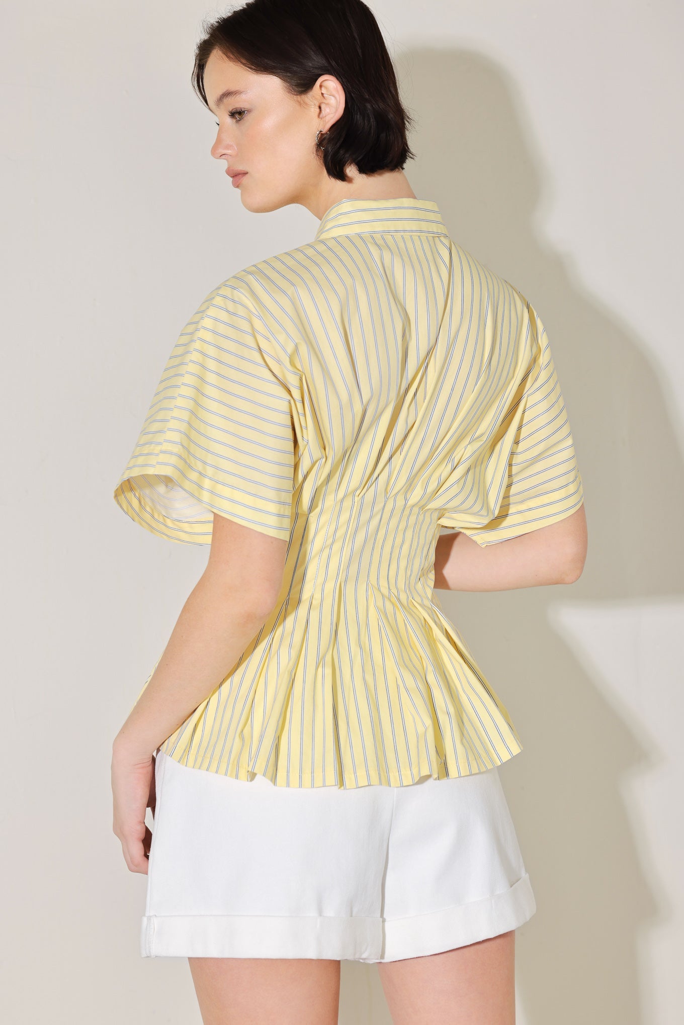 BUTTER MODE ACTIVATED WOVEN TOP