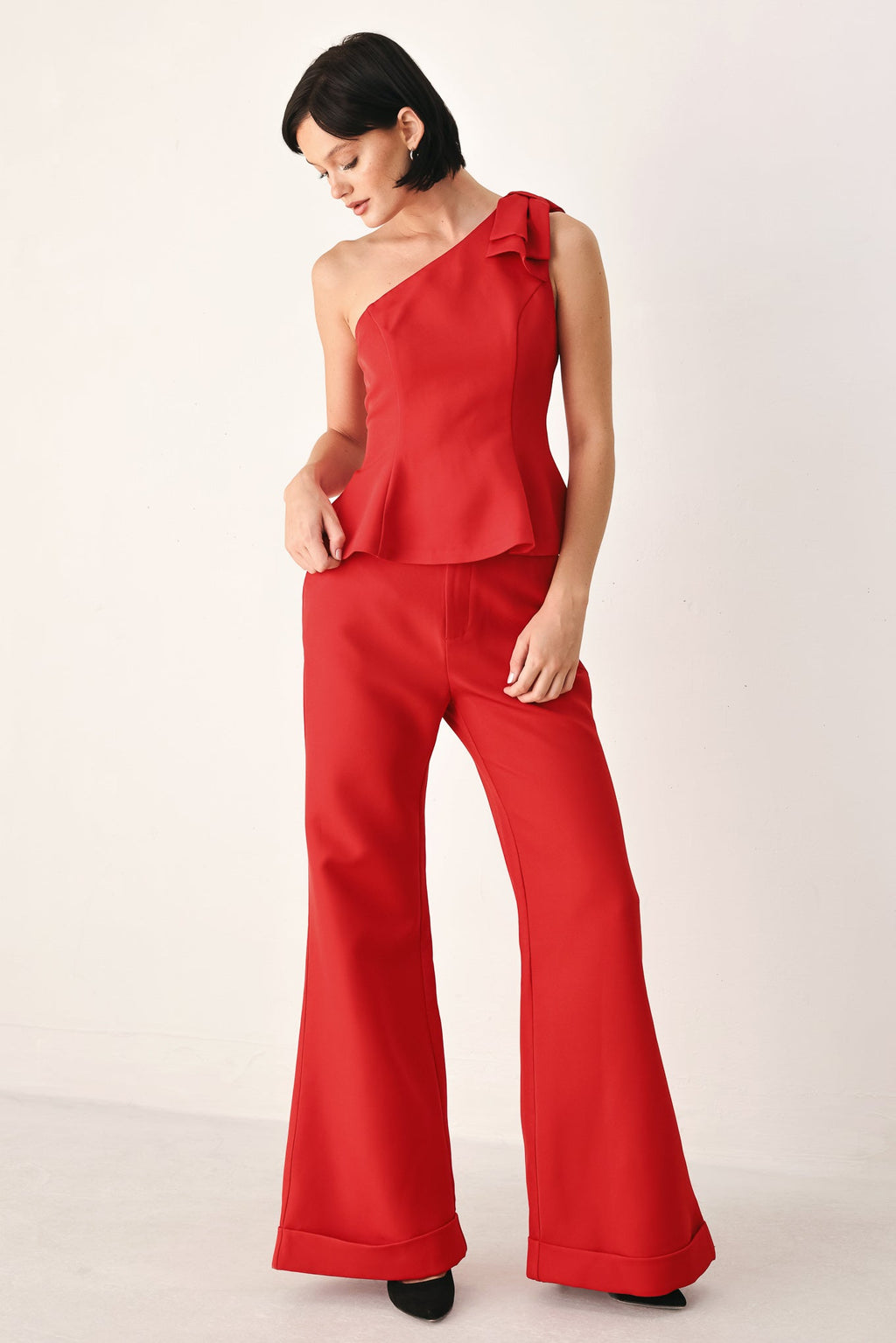 Make an Entrance One-Shoulder Peplum Top