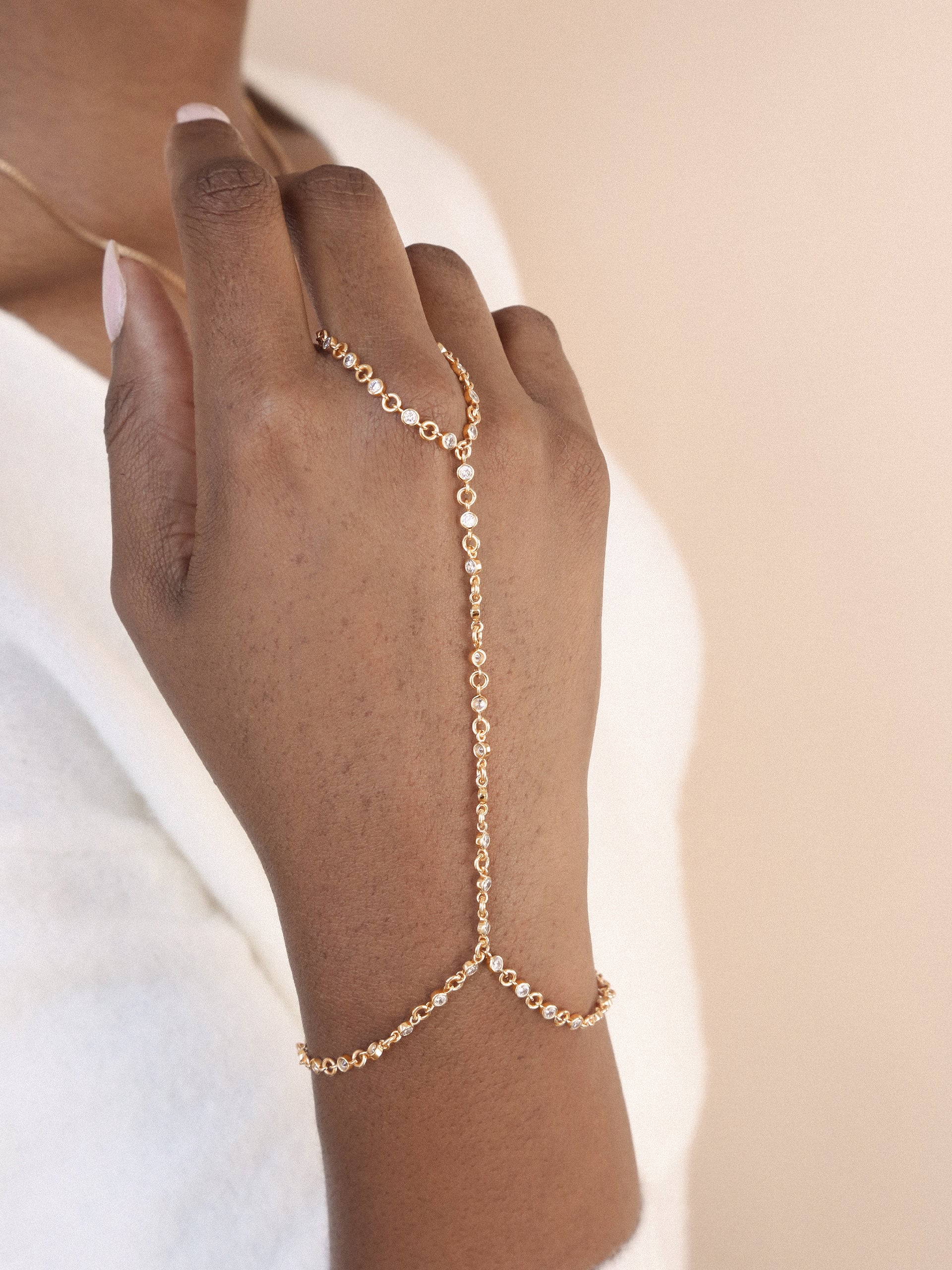 Crystal Dotted Hand Chain