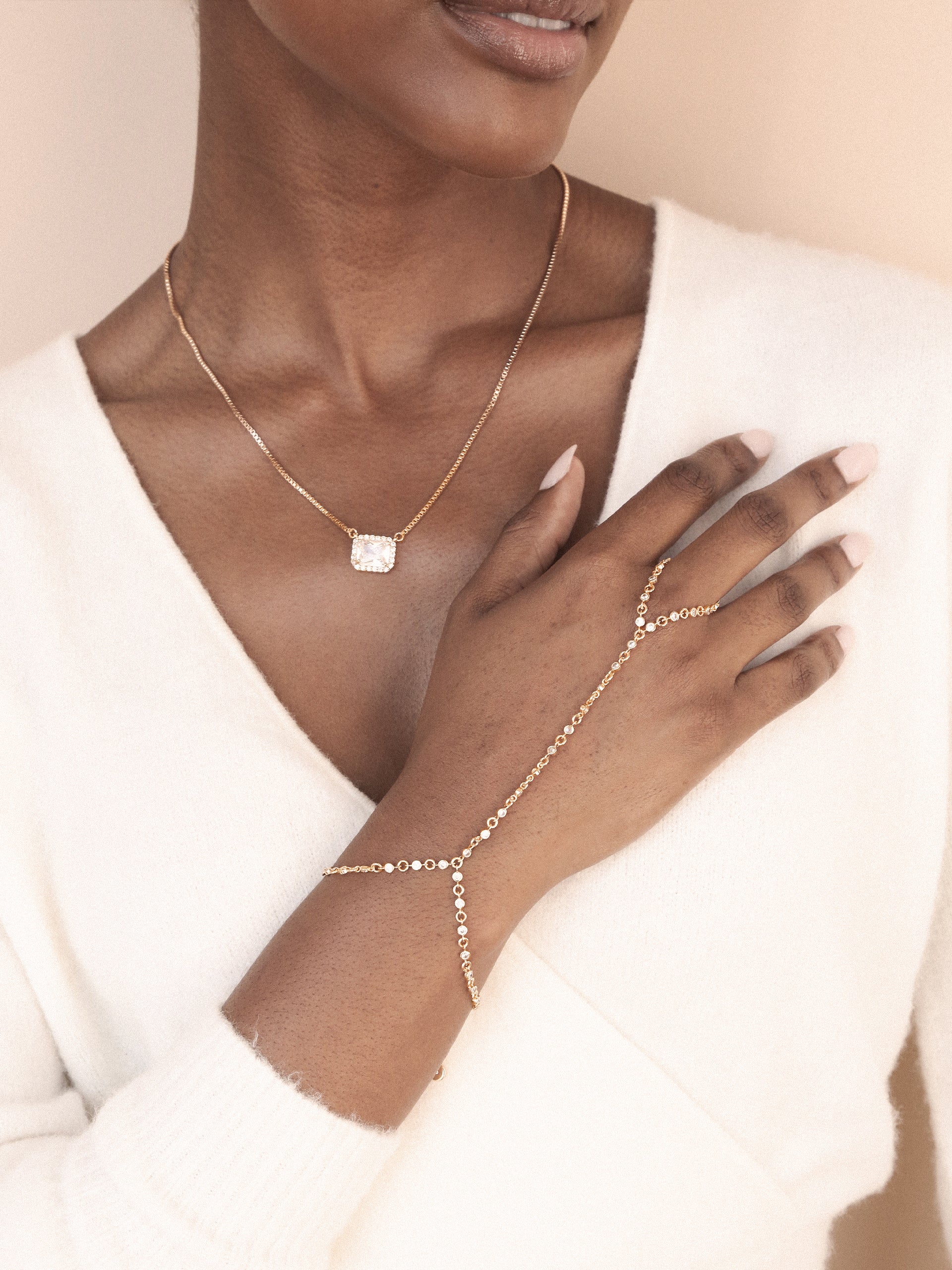 Crystal Dotted Hand Chain